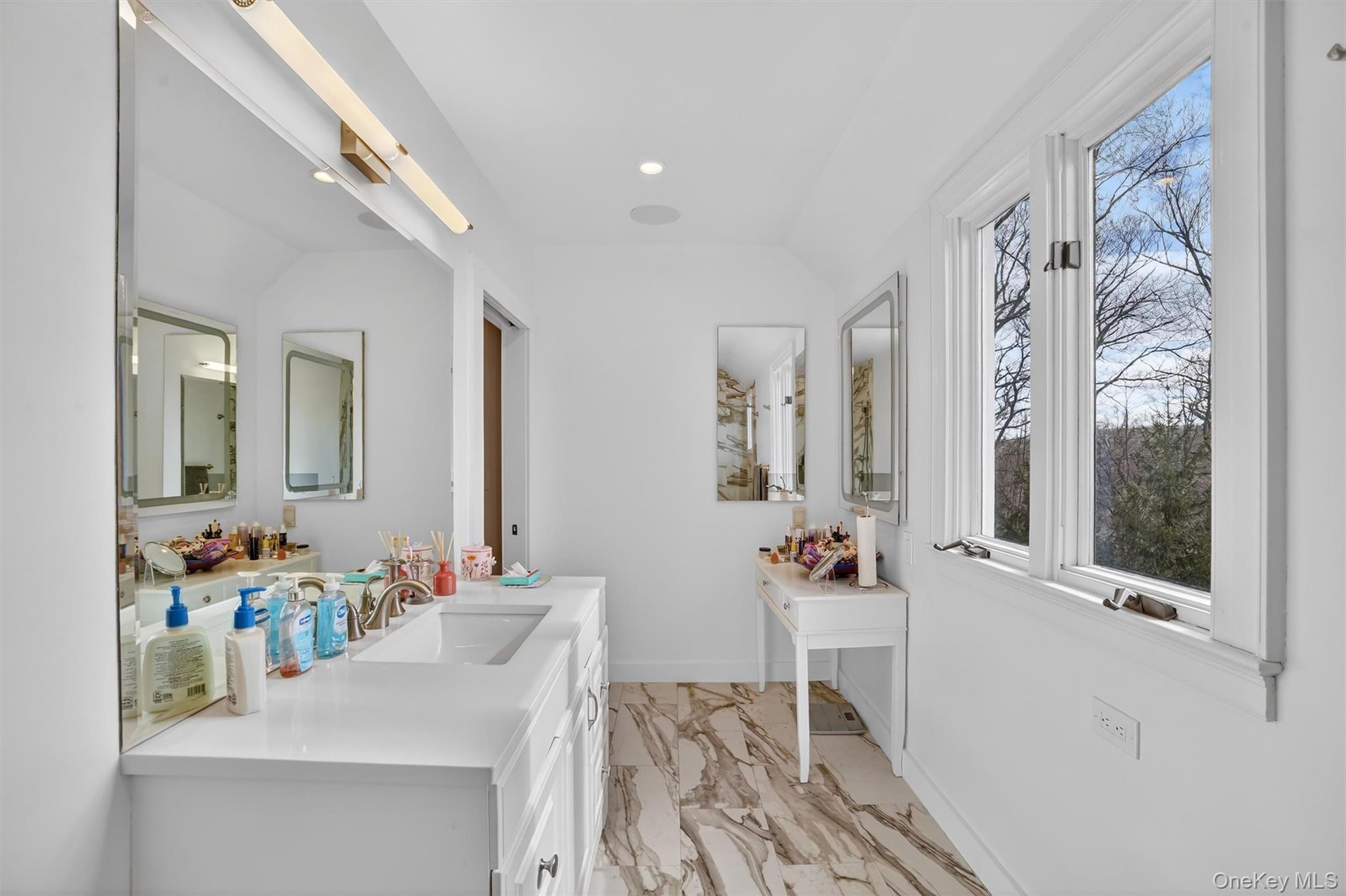 #20 photo, 69 Locust Avenue, Cortlandt Manor , NY 10567