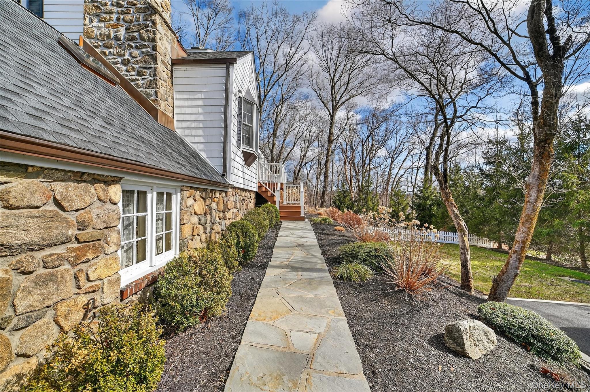 #4 photo, 69 Locust Avenue, Cortlandt Manor , NY 10567