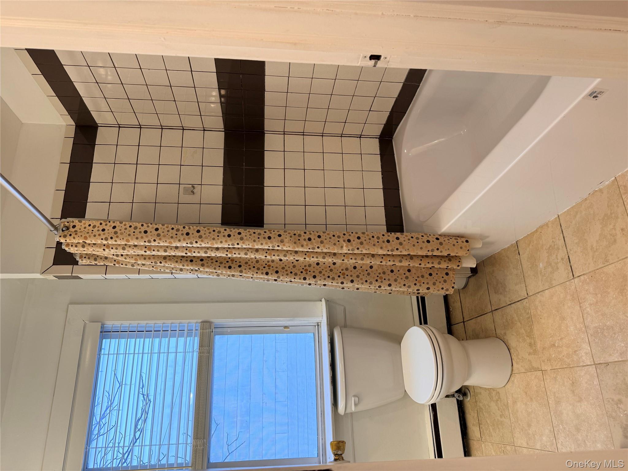 #6 photo, 35 East Avenue, Middletown , NY 10940