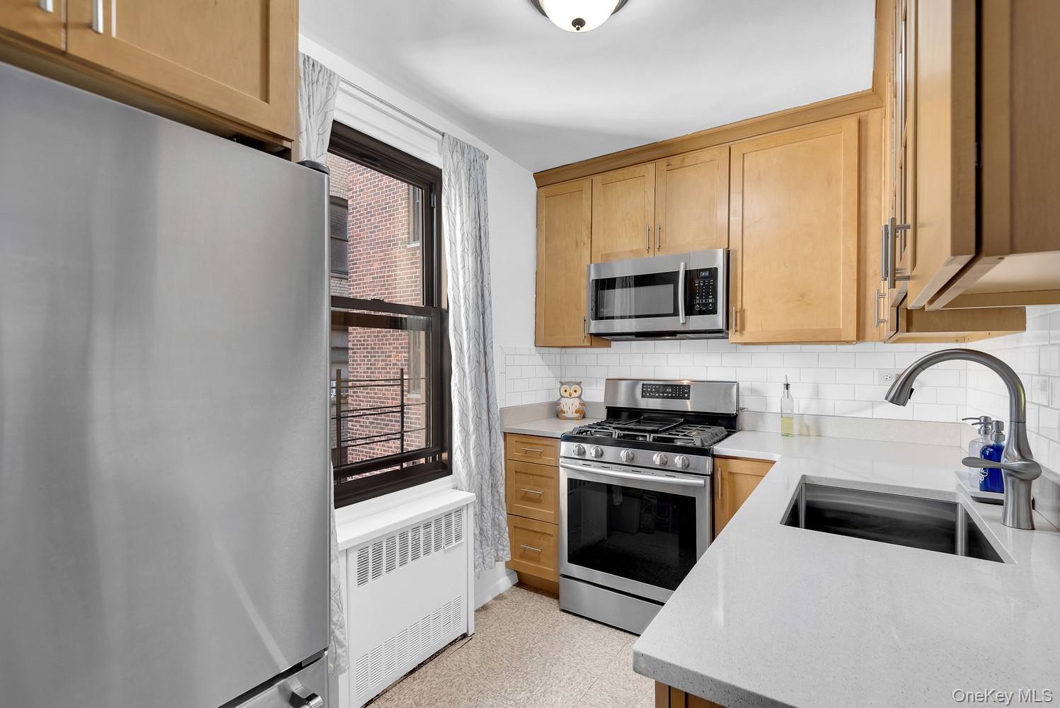 #5 photo, 2835 Webb Avenue, Bronx , NY 10468