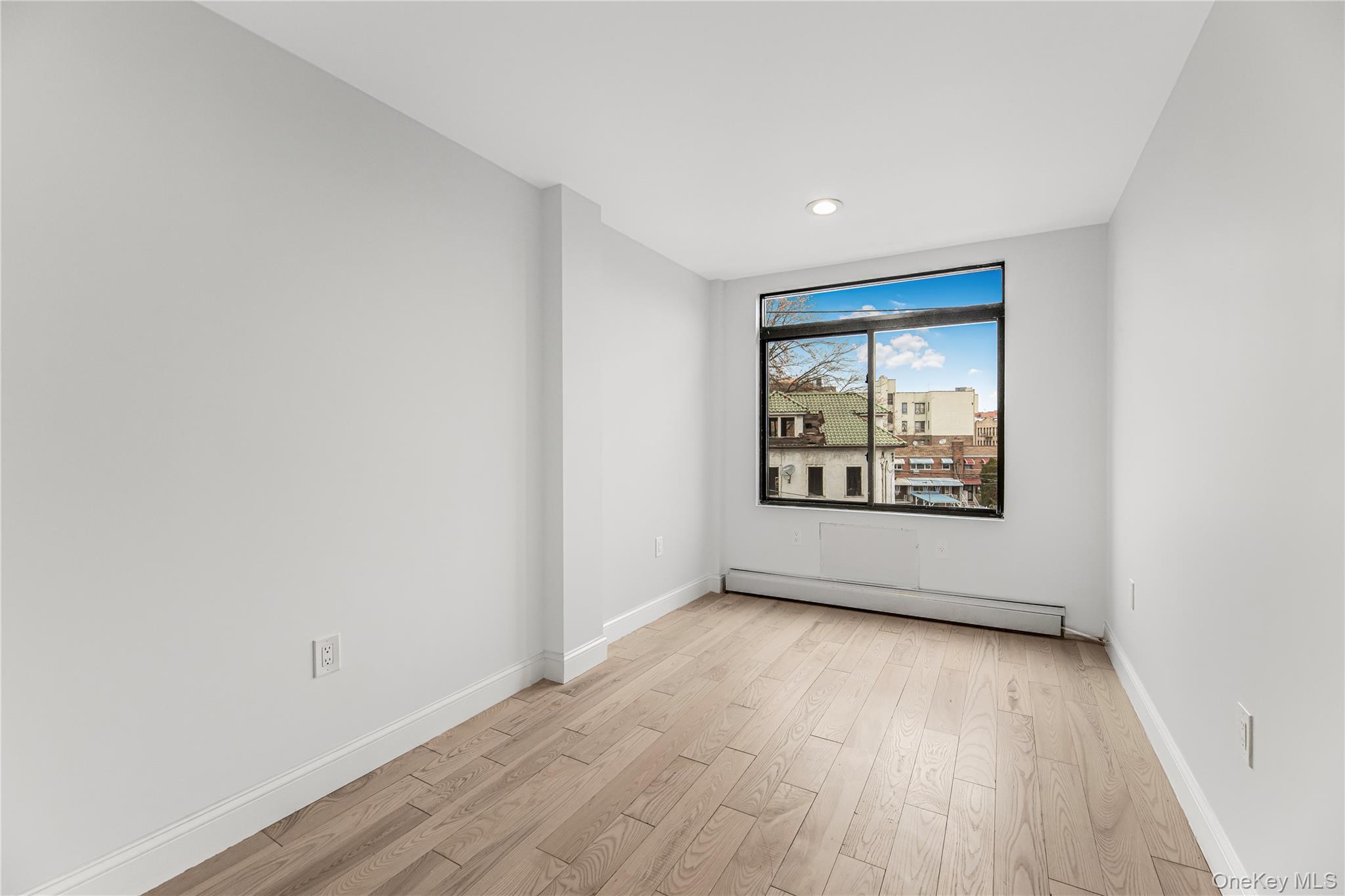 #11 photo, 3067 Williamsbridge Road, Bronx , NY 10467