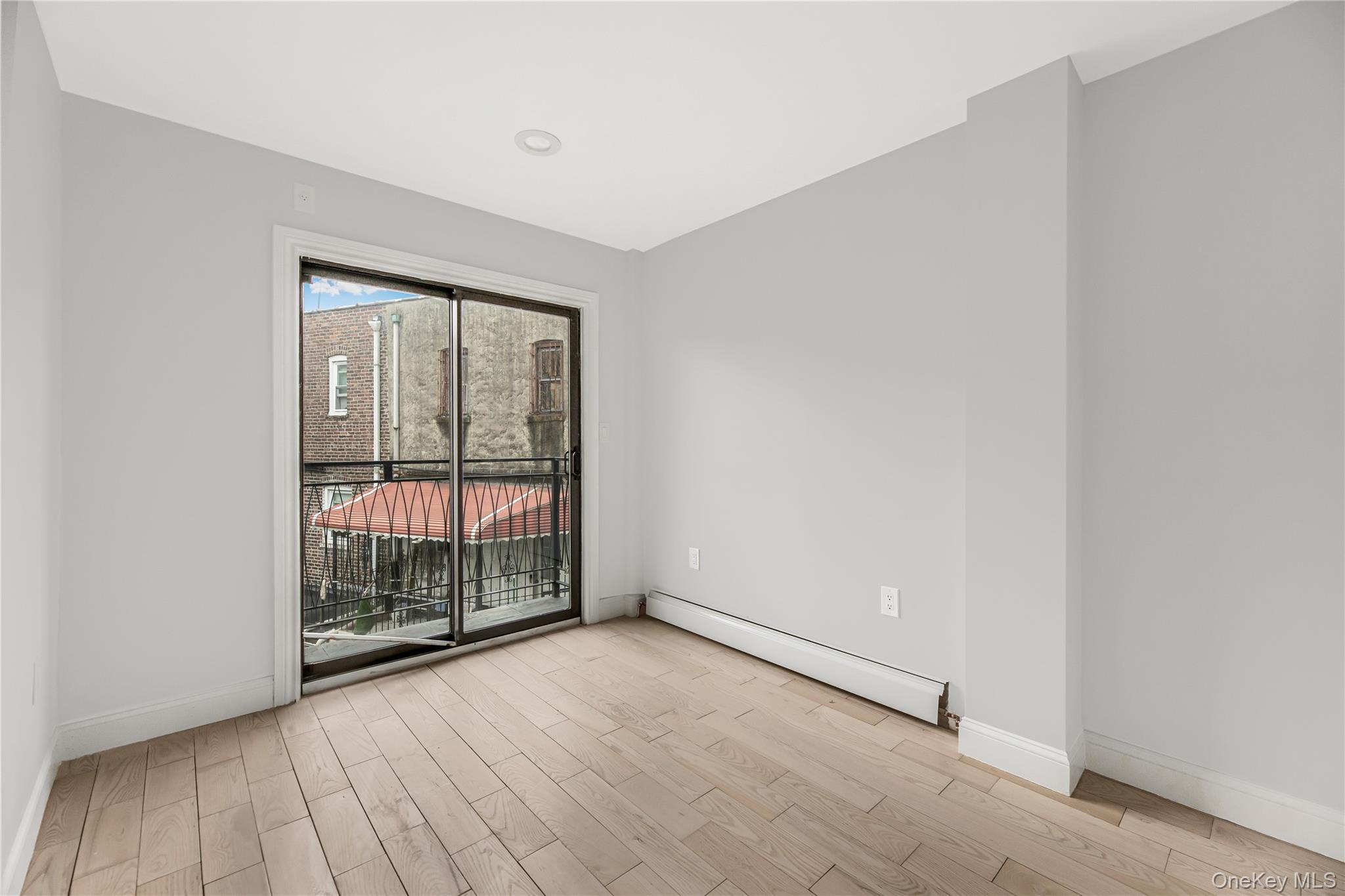 #14 photo, 3067 Williamsbridge Road, Bronx , NY 10467