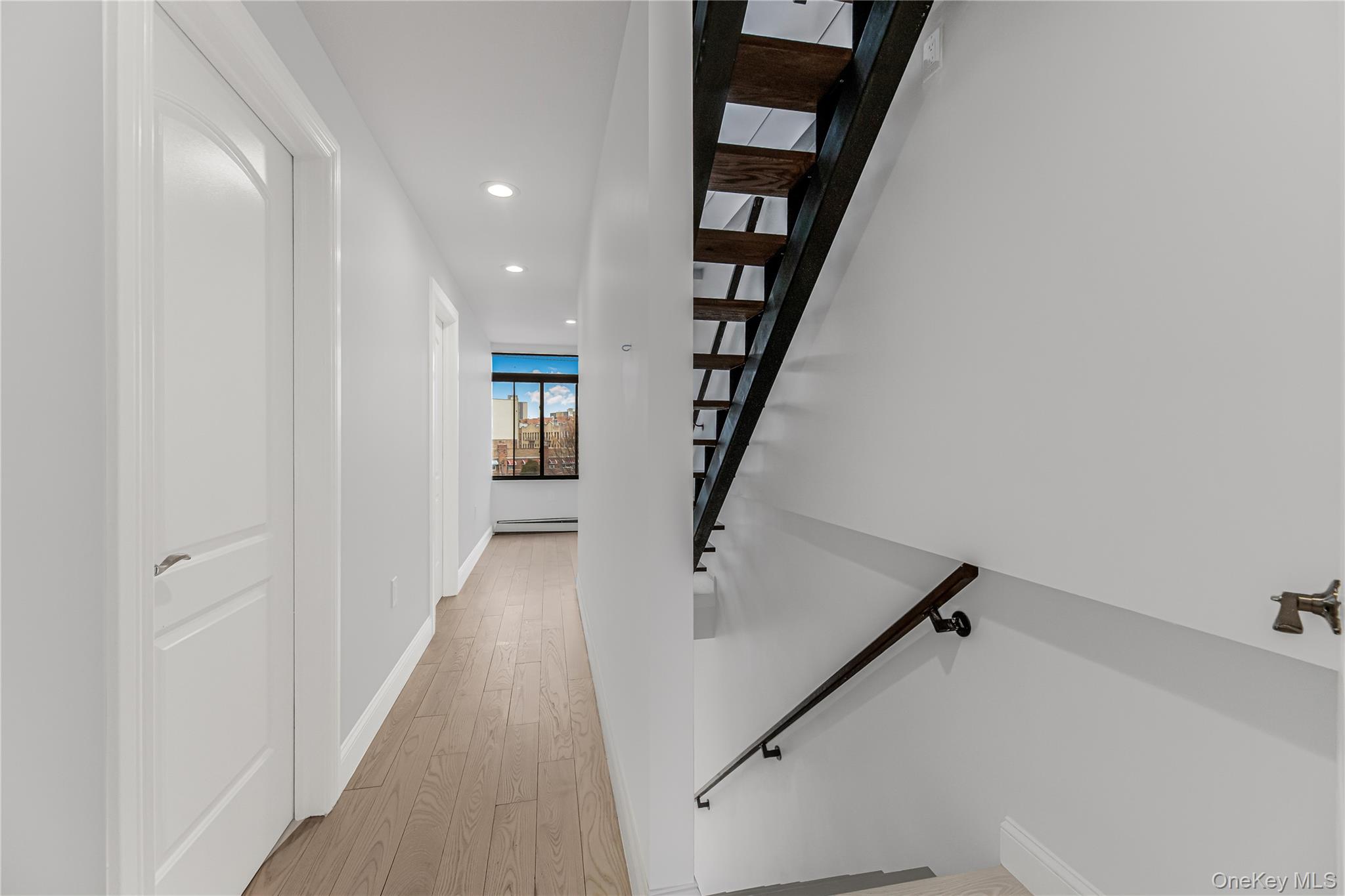 #9 photo, 3067 Williamsbridge Road, Bronx , NY 10467