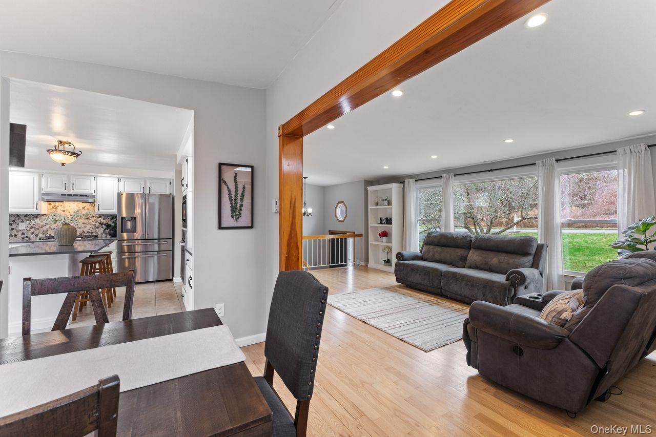 #10 photo, 4 Stonewall Farm Road, Mahopac , NY 10541