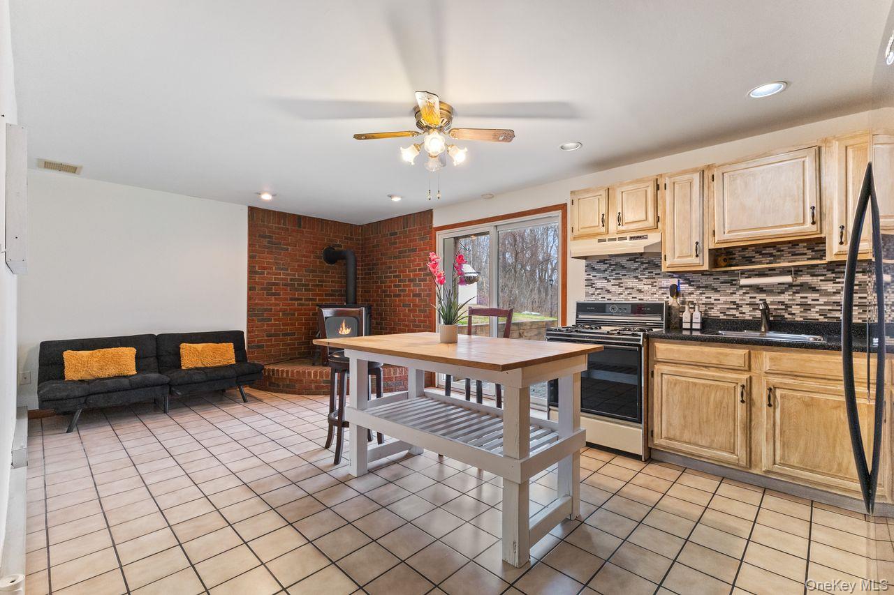 #3 photo, 4 Stonewall Farm Road, Mahopac , NY 10541