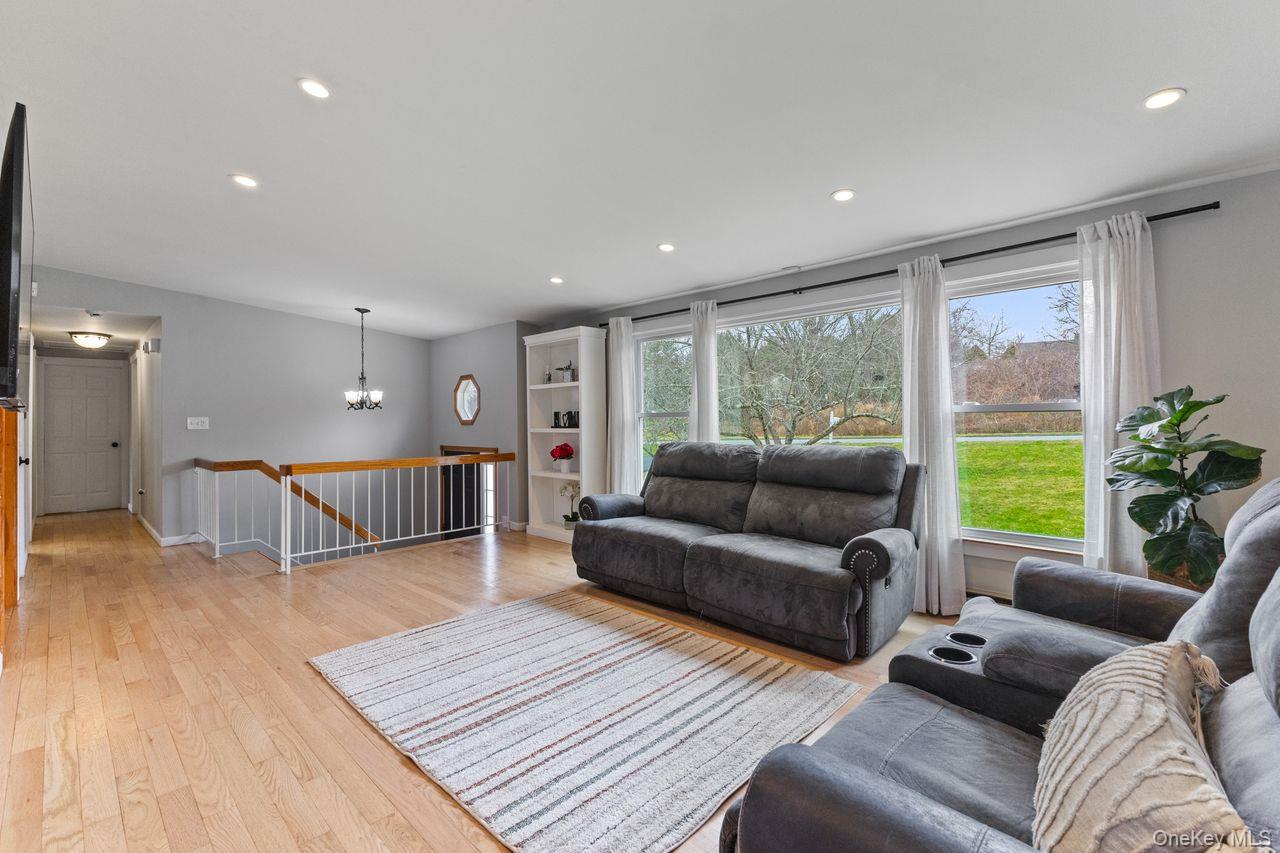 #4 photo, 4 Stonewall Farm Road, Mahopac , NY 10541