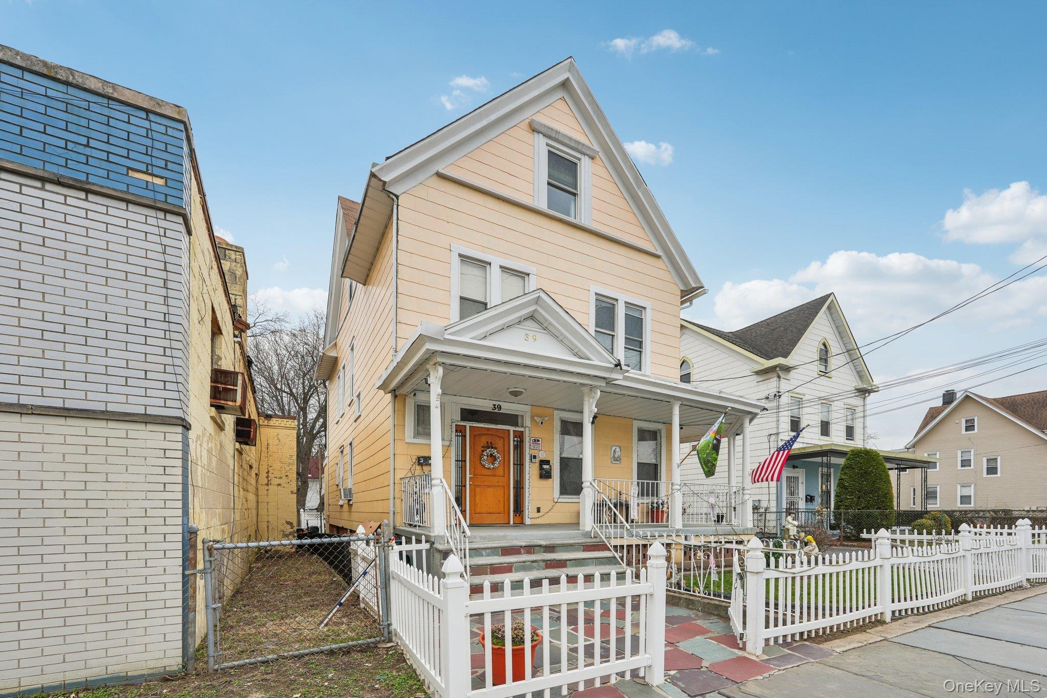 #2 photo, 39 N 10th Avenue, Mount Vernon , NY 10550