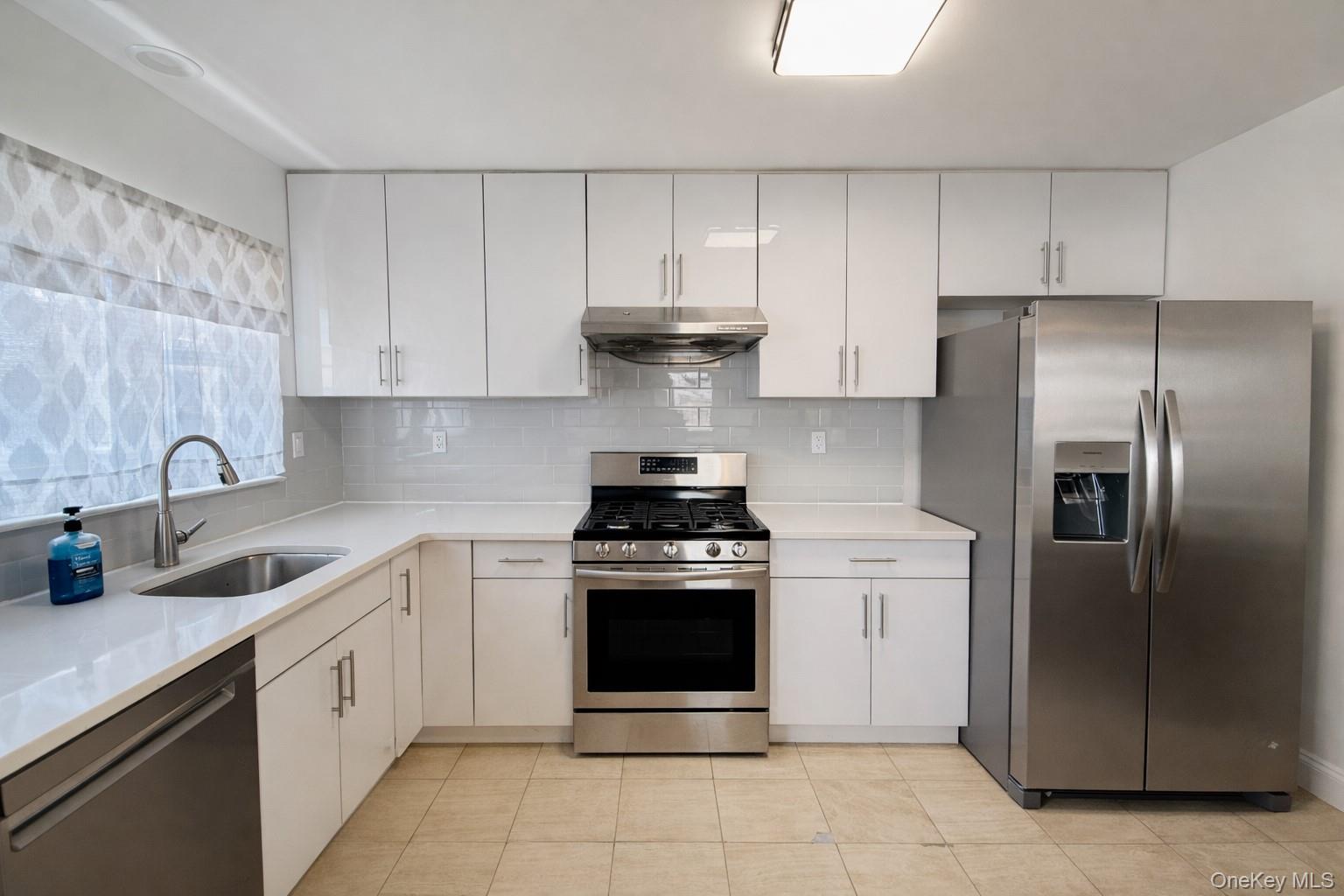 #7 photo, 1218 Fairfax Avenue, Bronx , NY 10465