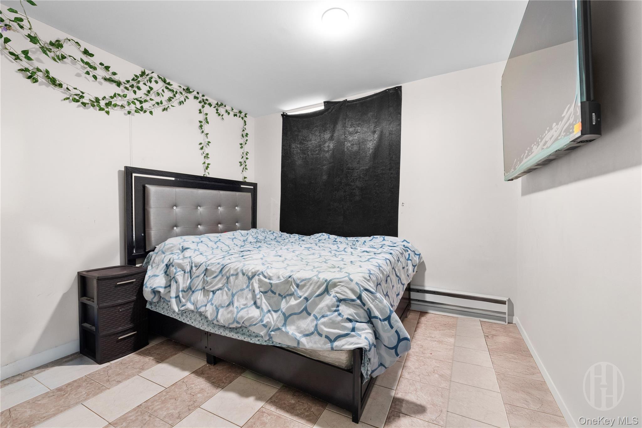 #18 photo, 10932 156th Street, Jamaica , NY 11433