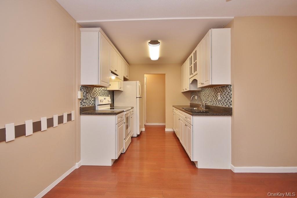 #10 photo, 362 Sierra Vista Lane, Valley Cottage , NY 10989