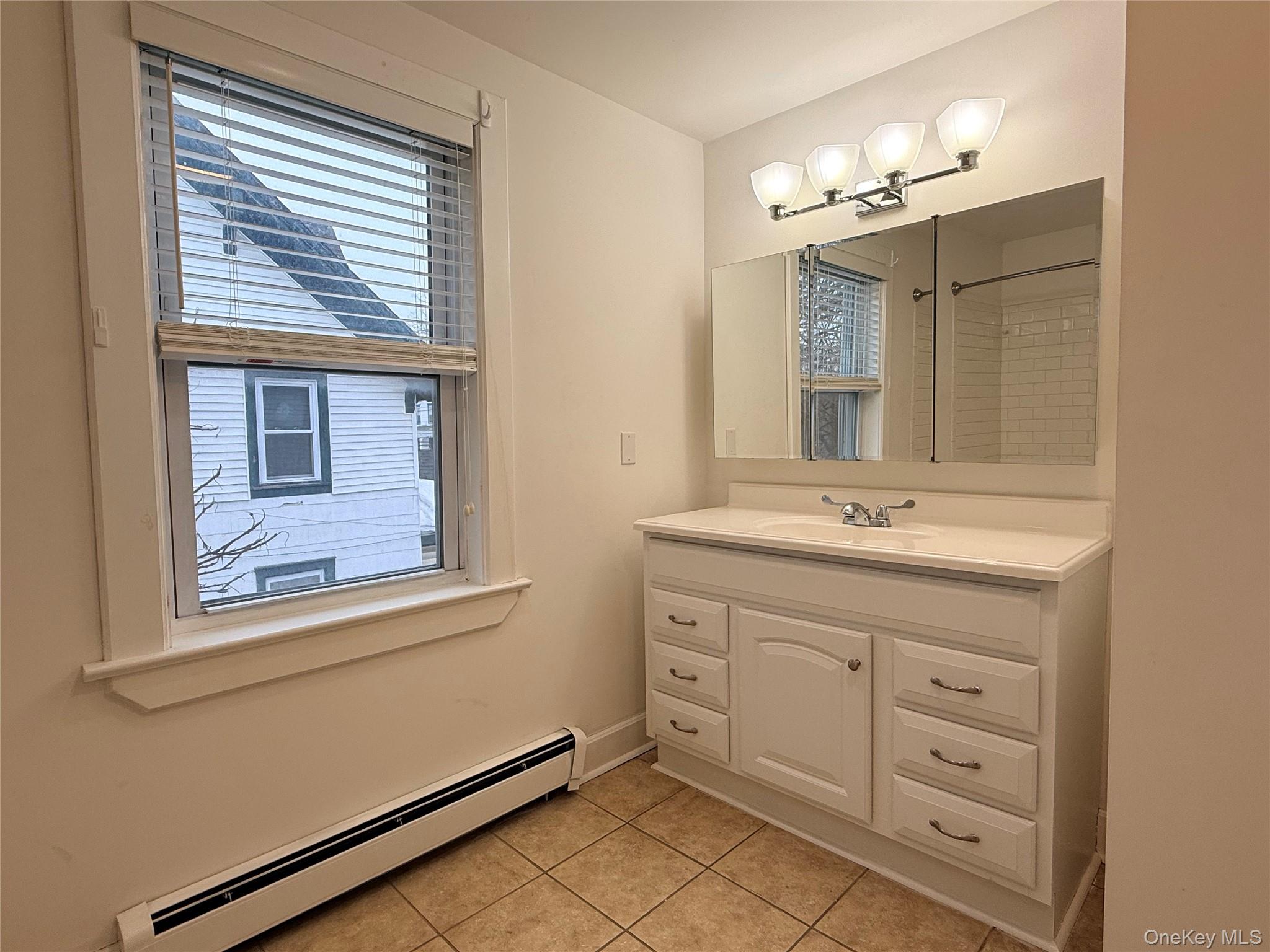 #3 photo, 35 East Avenue, Middletown , NY 10940