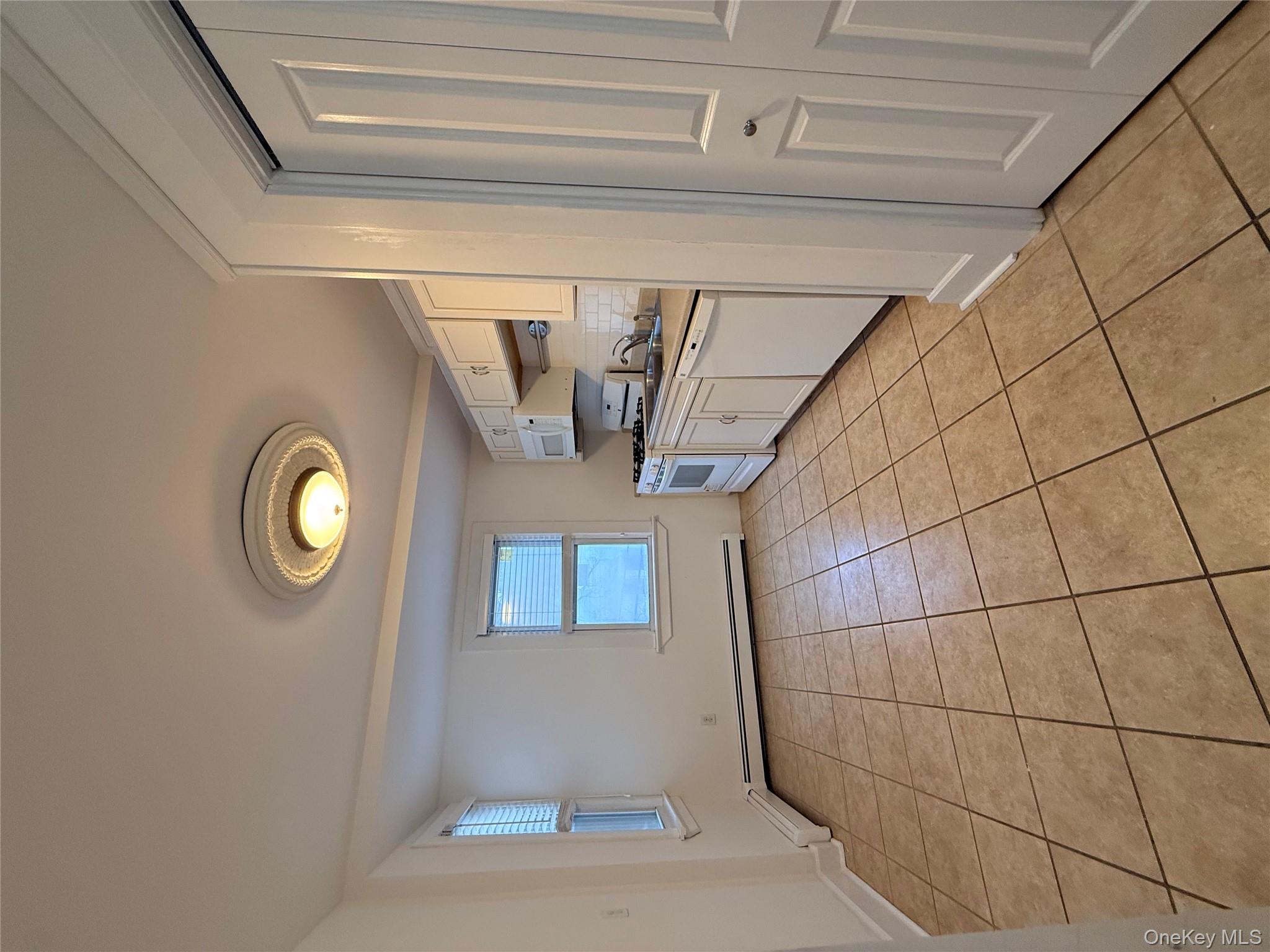 #6 photo, 35 East Avenue, Middletown , NY 10940