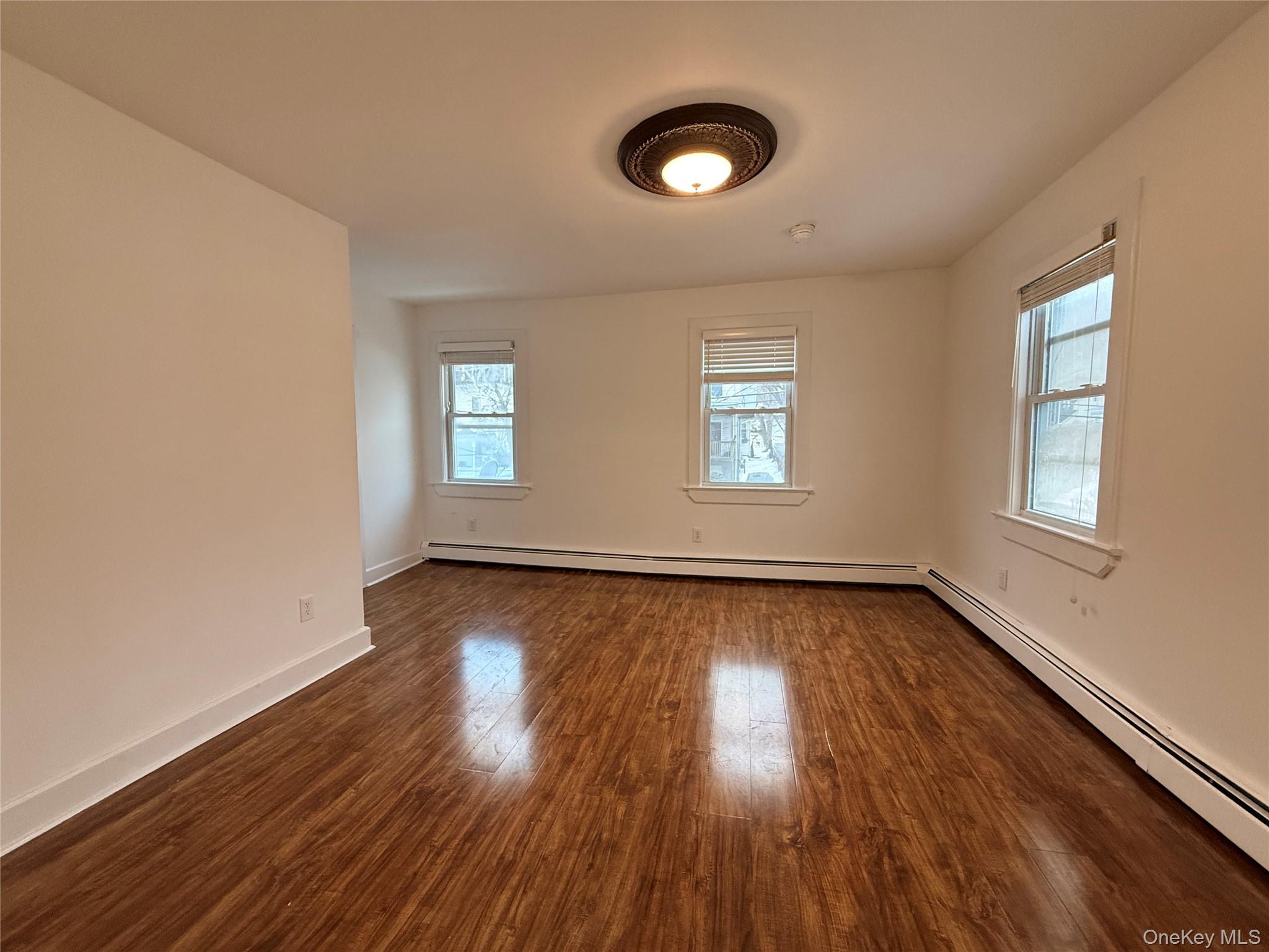 #9 photo, 35 East Avenue, Middletown , NY 10940