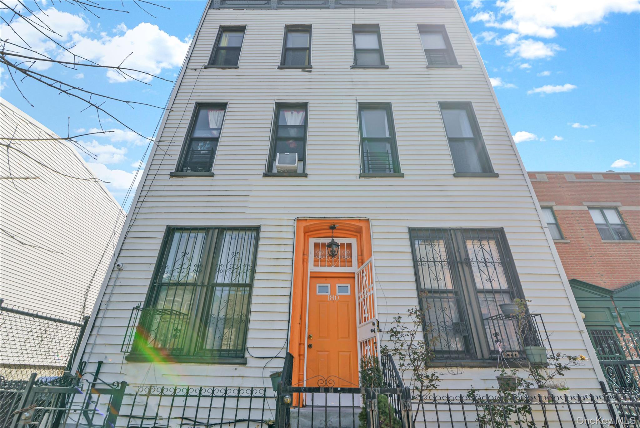 #18 photo, 180 Sumpter Street, Brooklyn , NY 11233