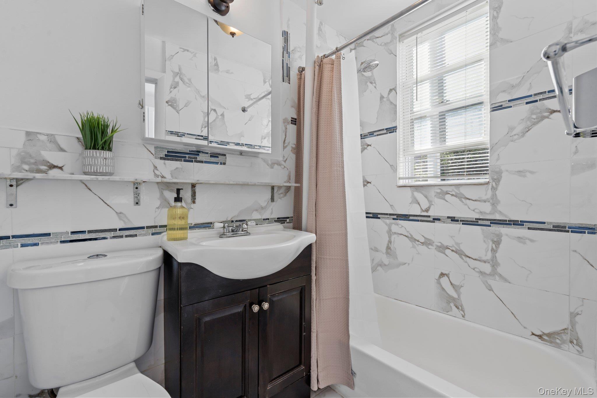 #20 photo, 180 Sumpter Street, Brooklyn , NY 11233