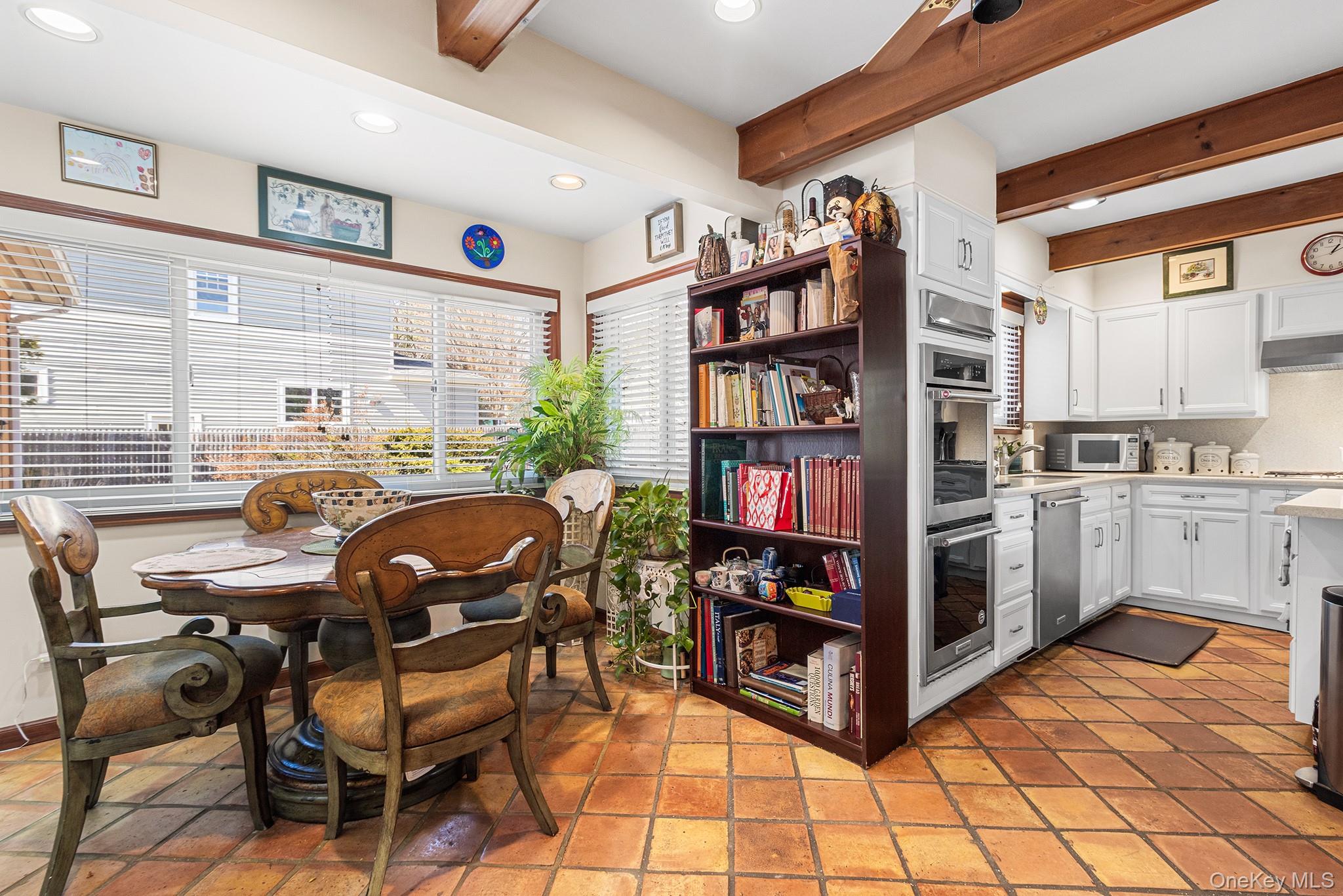 #11 photo, 46 Riggs Place, Locust Valley , NY 11560