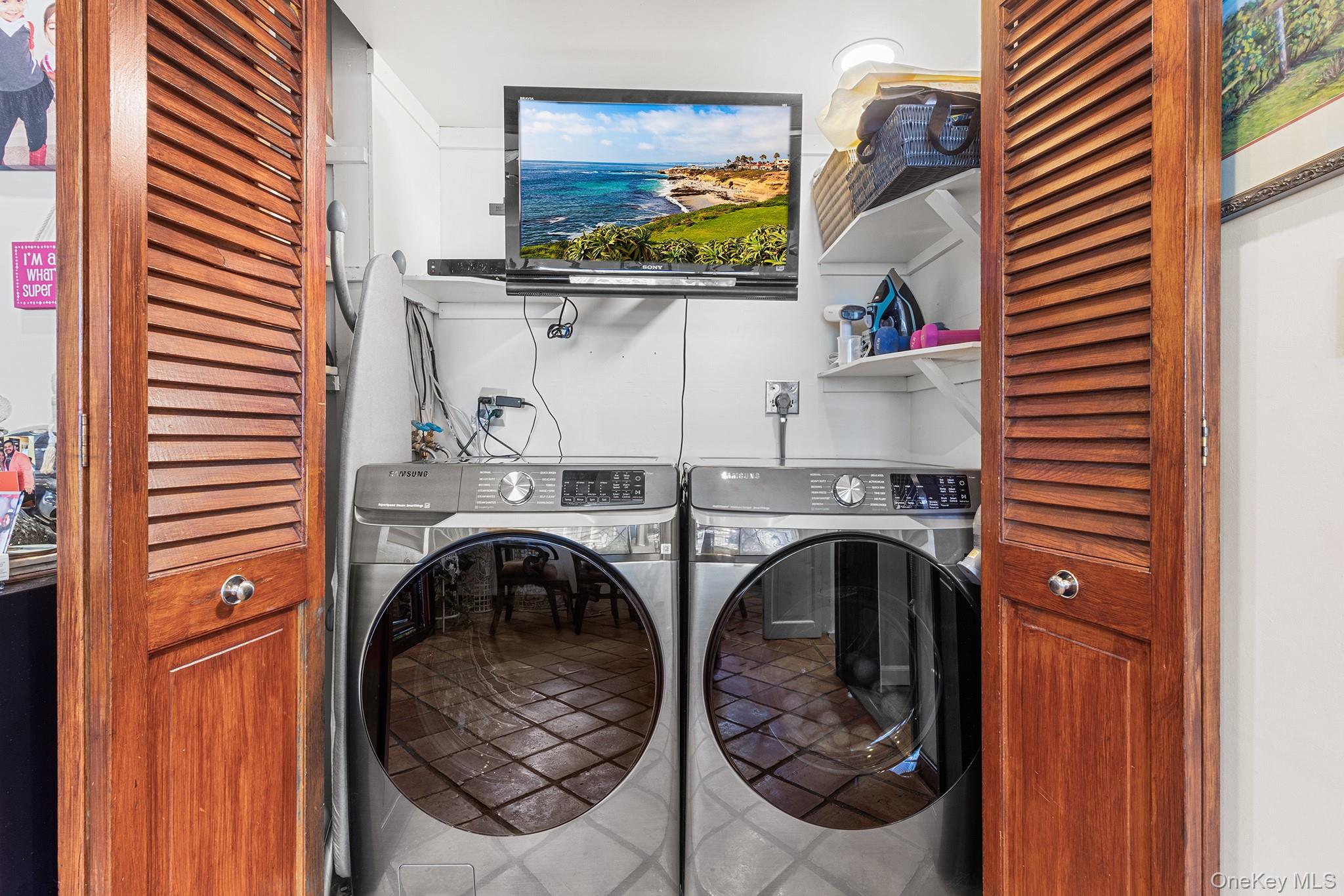 #14 photo, 46 Riggs Place, Locust Valley , NY 11560