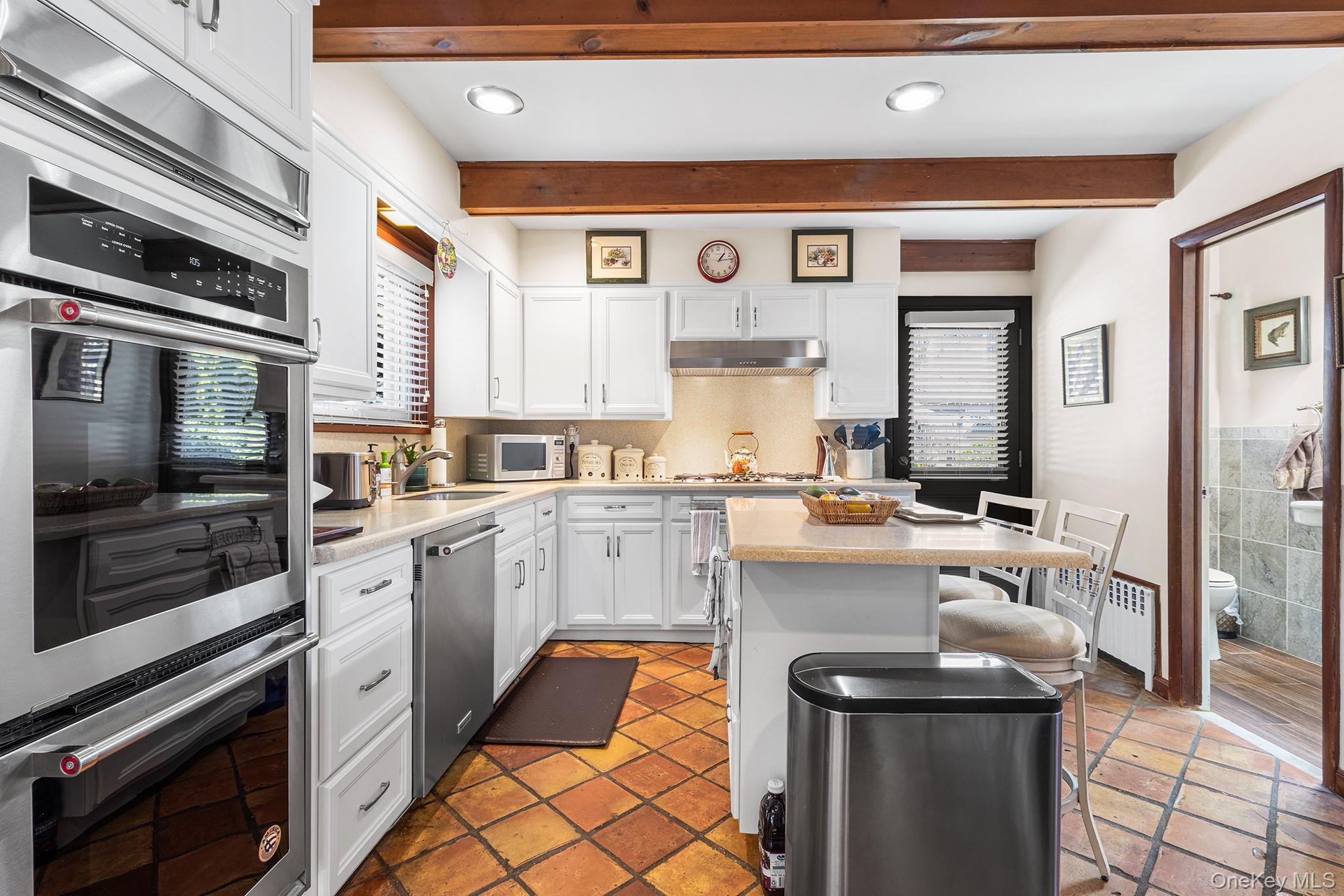 #15 photo, 46 Riggs Place, Locust Valley , NY 11560