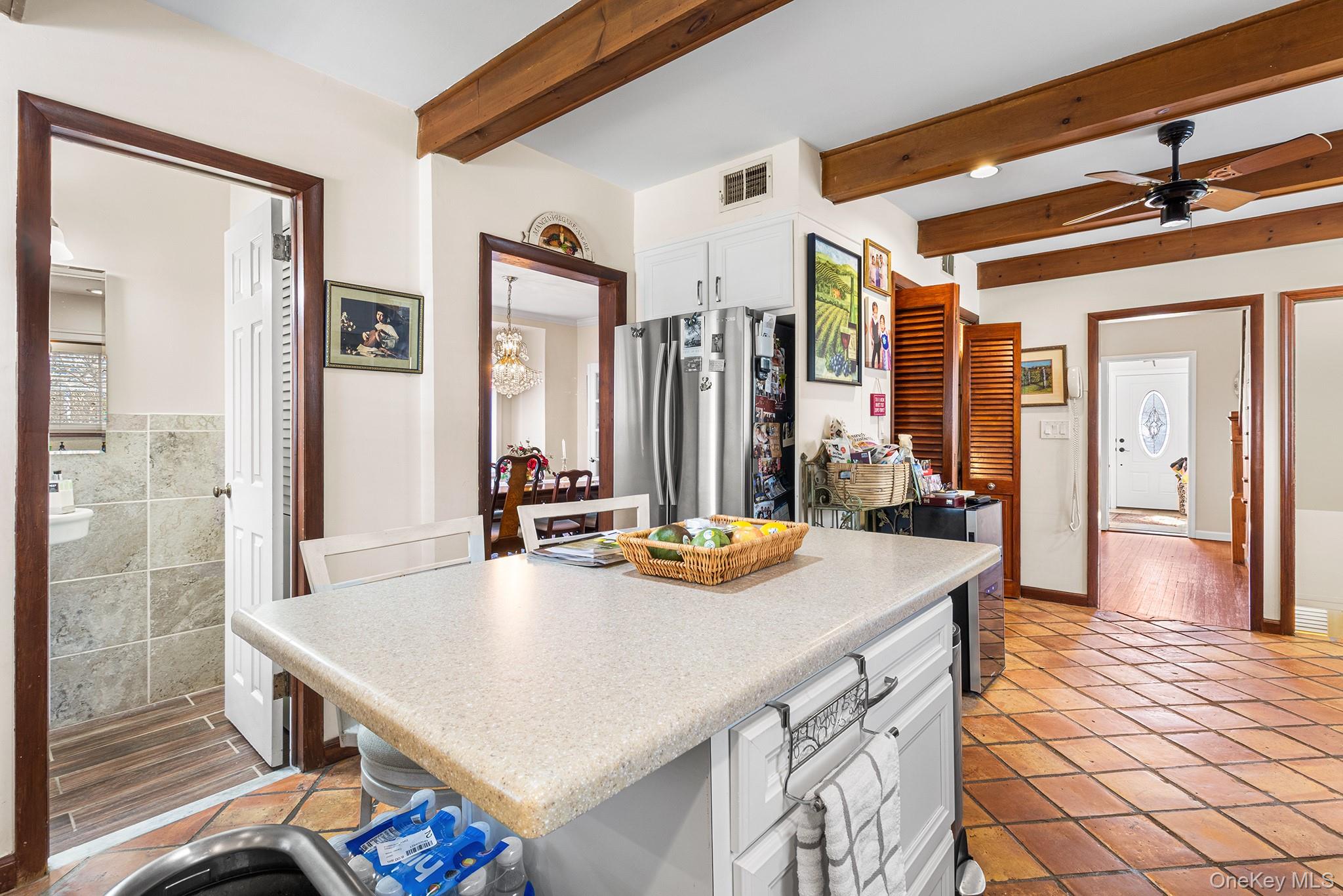 #17 photo, 46 Riggs Place, Locust Valley , NY 11560