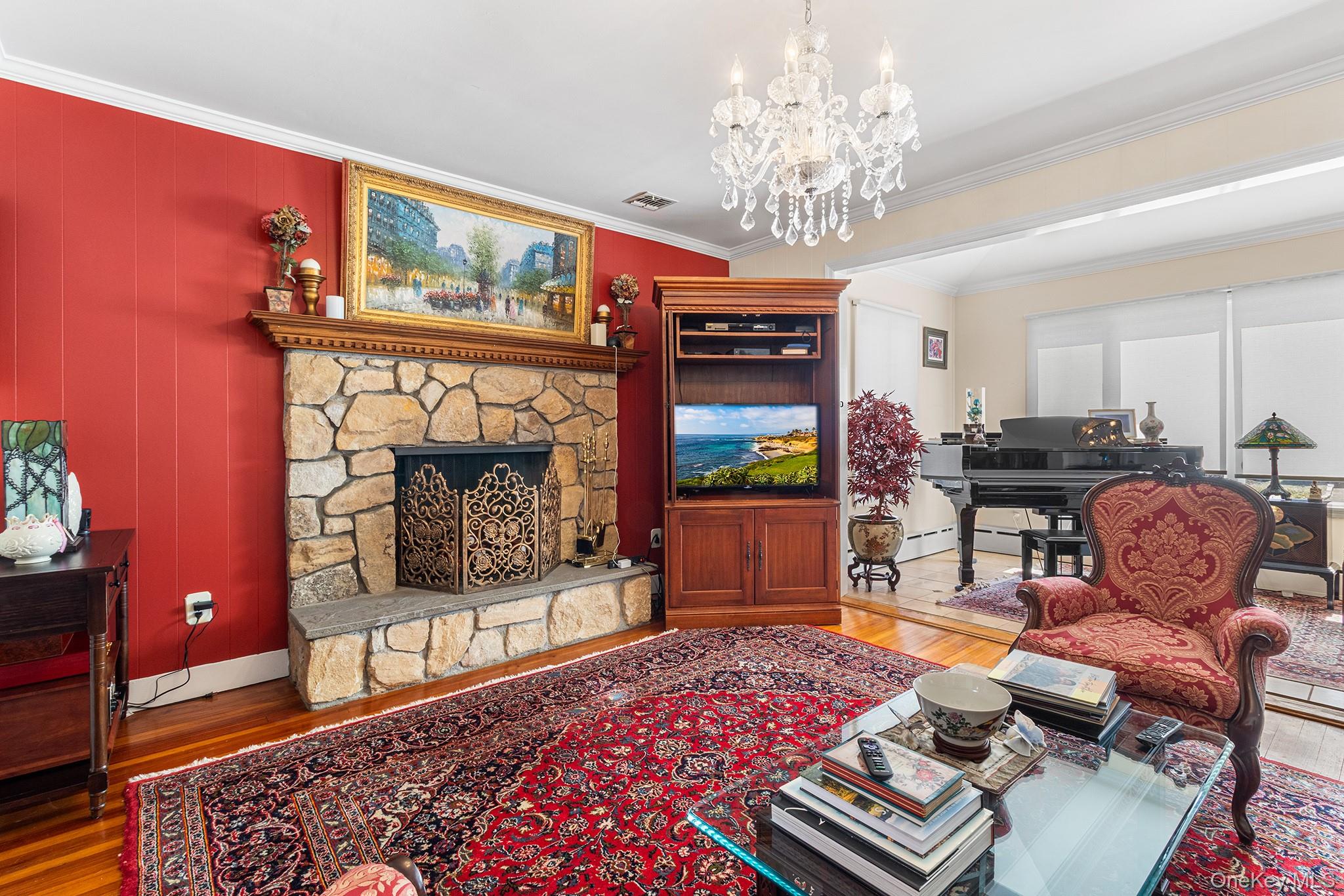 #3 photo, 46 Riggs Place, Locust Valley , NY 11560