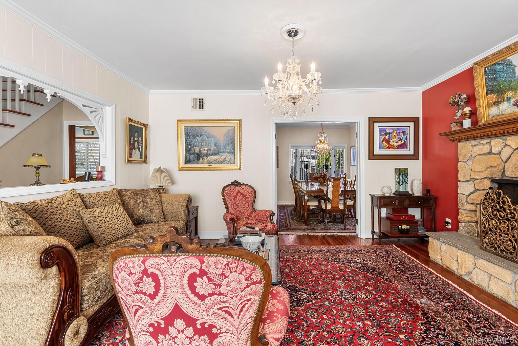 #5 photo, 46 Riggs Place, Locust Valley , NY 11560