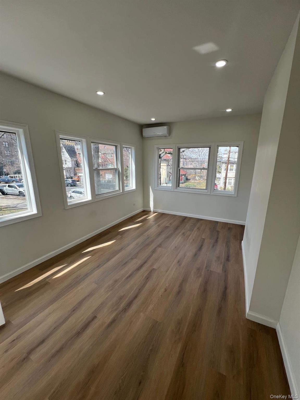 #10 photo, 3820 Sedgwick Avenue, Bronx , NY 10463