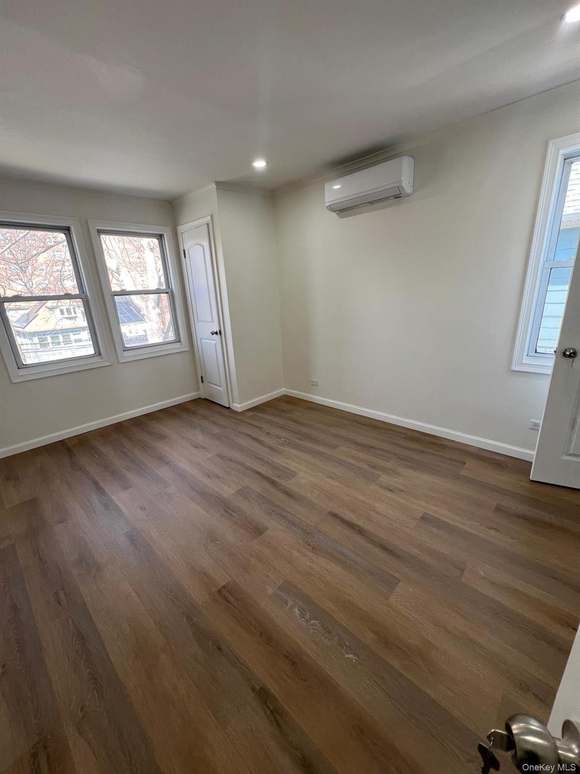 #13 photo, 3820 Sedgwick Avenue, Bronx , NY 10463