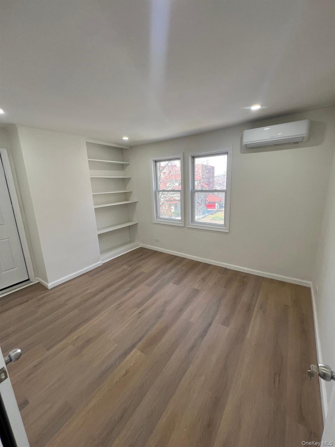 #14 photo, 3820 Sedgwick Avenue, Bronx , NY 10463