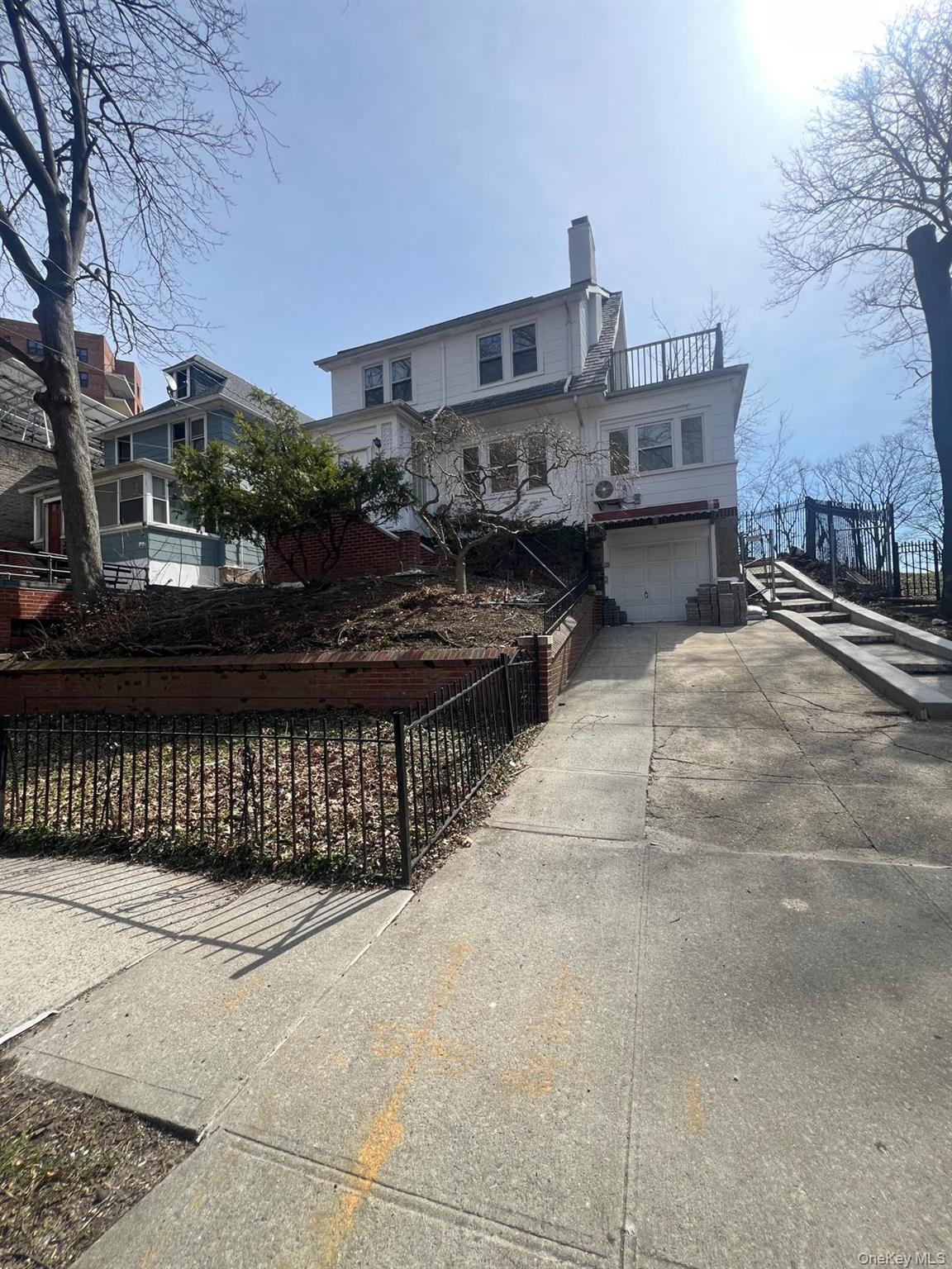 #2 photo, 3820 Sedgwick Avenue, Bronx , NY 10463