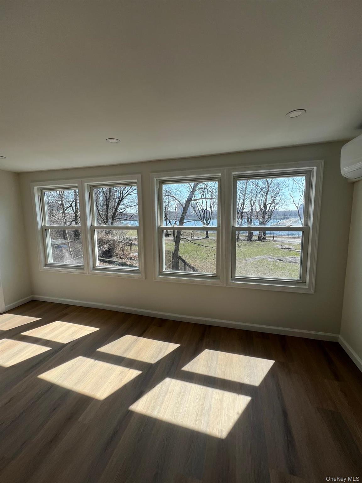 #20 photo, 3820 Sedgwick Avenue, Bronx , NY 10463