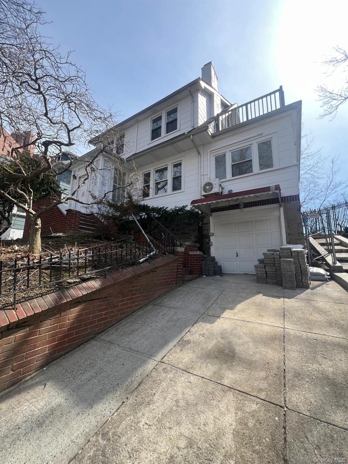 #4 photo, 3820 Sedgwick Avenue, Bronx , NY 10463