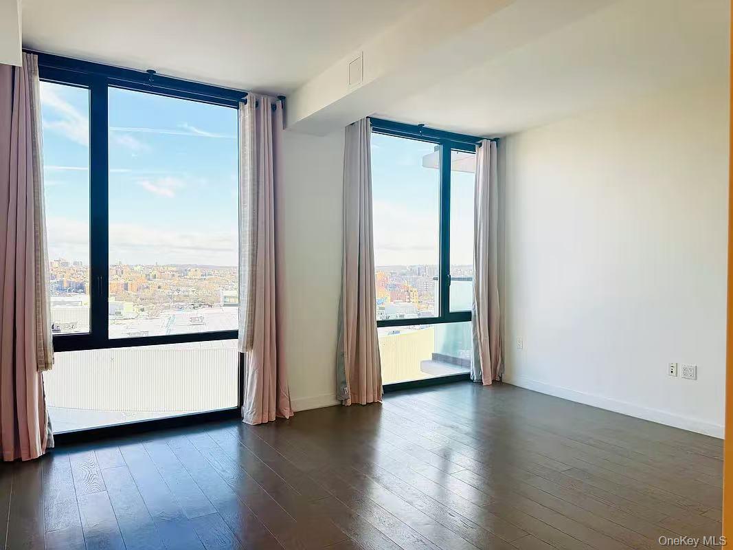 #4 photo, 8808 Justice Avenue, কুইন্‌স Elmhurst , NY 11373