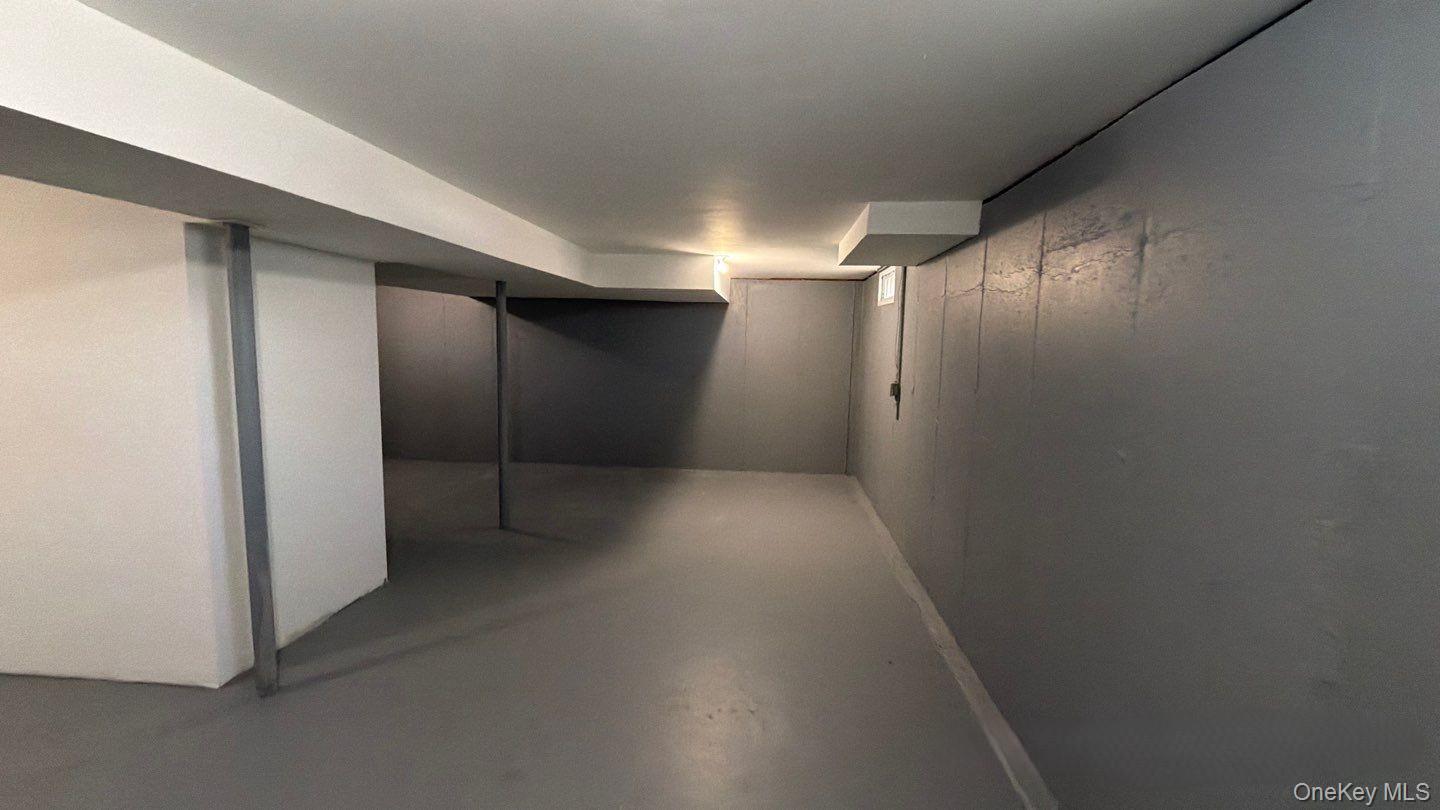 #11 photo, 7 Roan Lane, מחוז סאפוק Riverhead , NY 11901