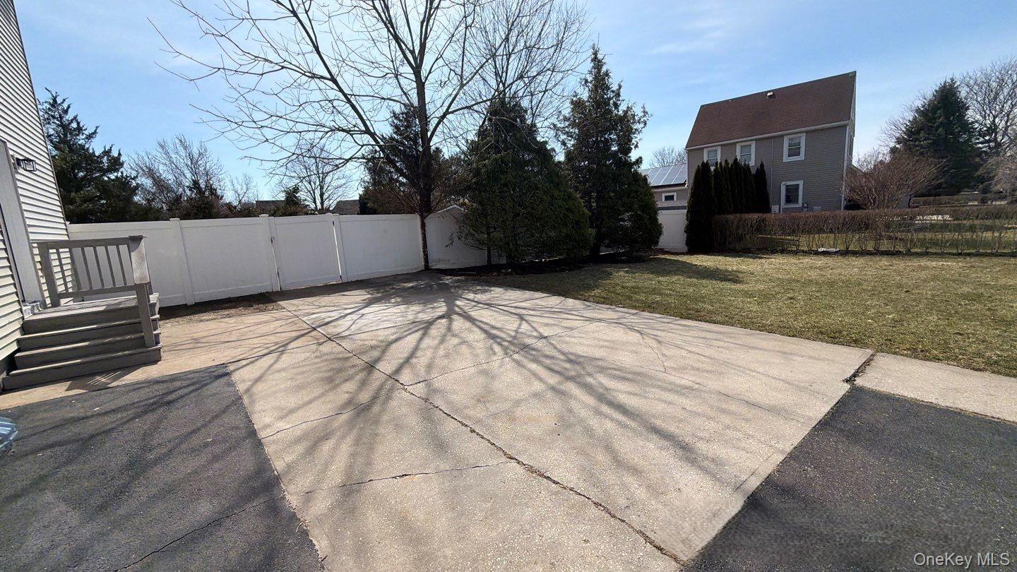 #13 photo, 7 Roan Lane, מחוז סאפוק Riverhead , NY 11901