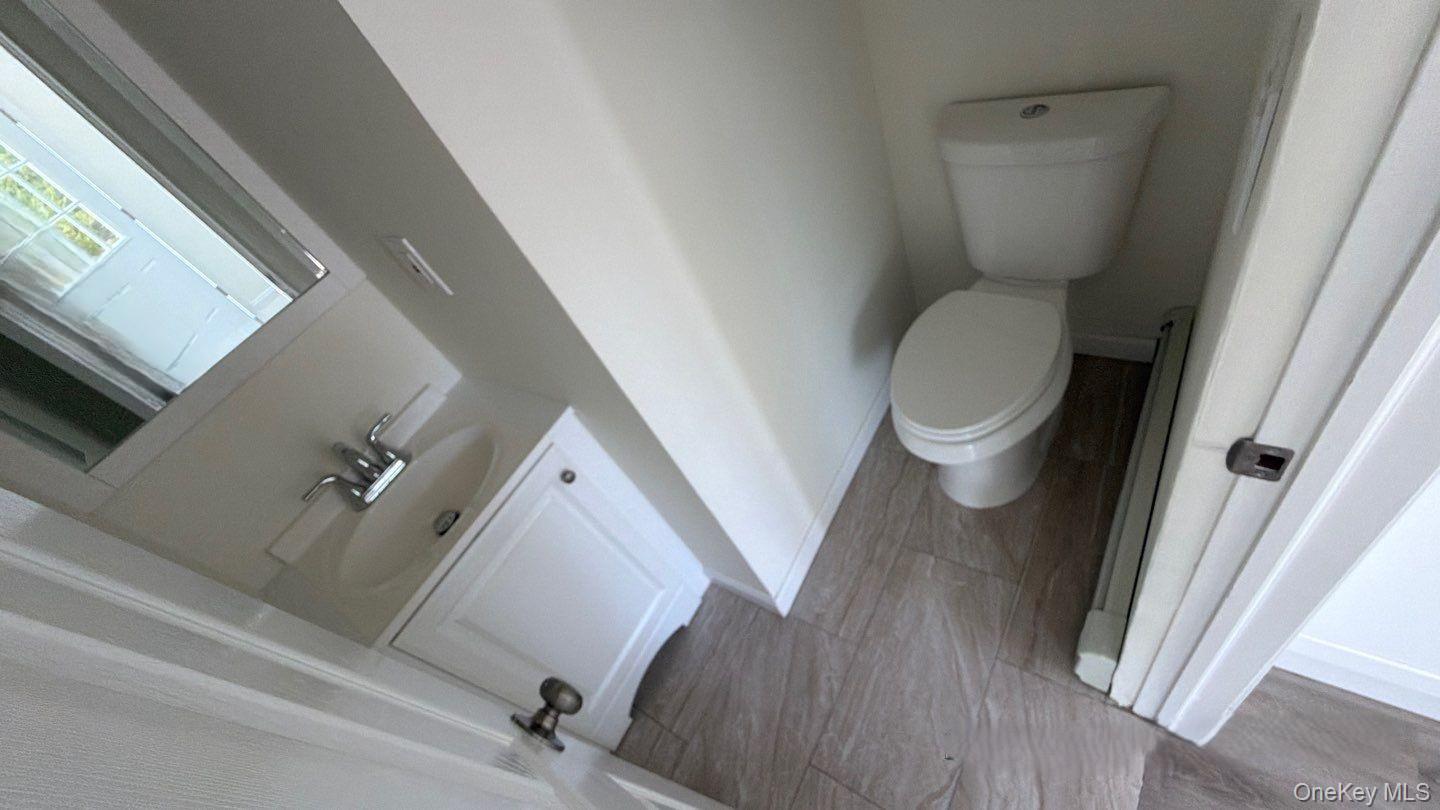 #6 photo, 7 Roan Lane, מחוז סאפוק Riverhead , NY 11901