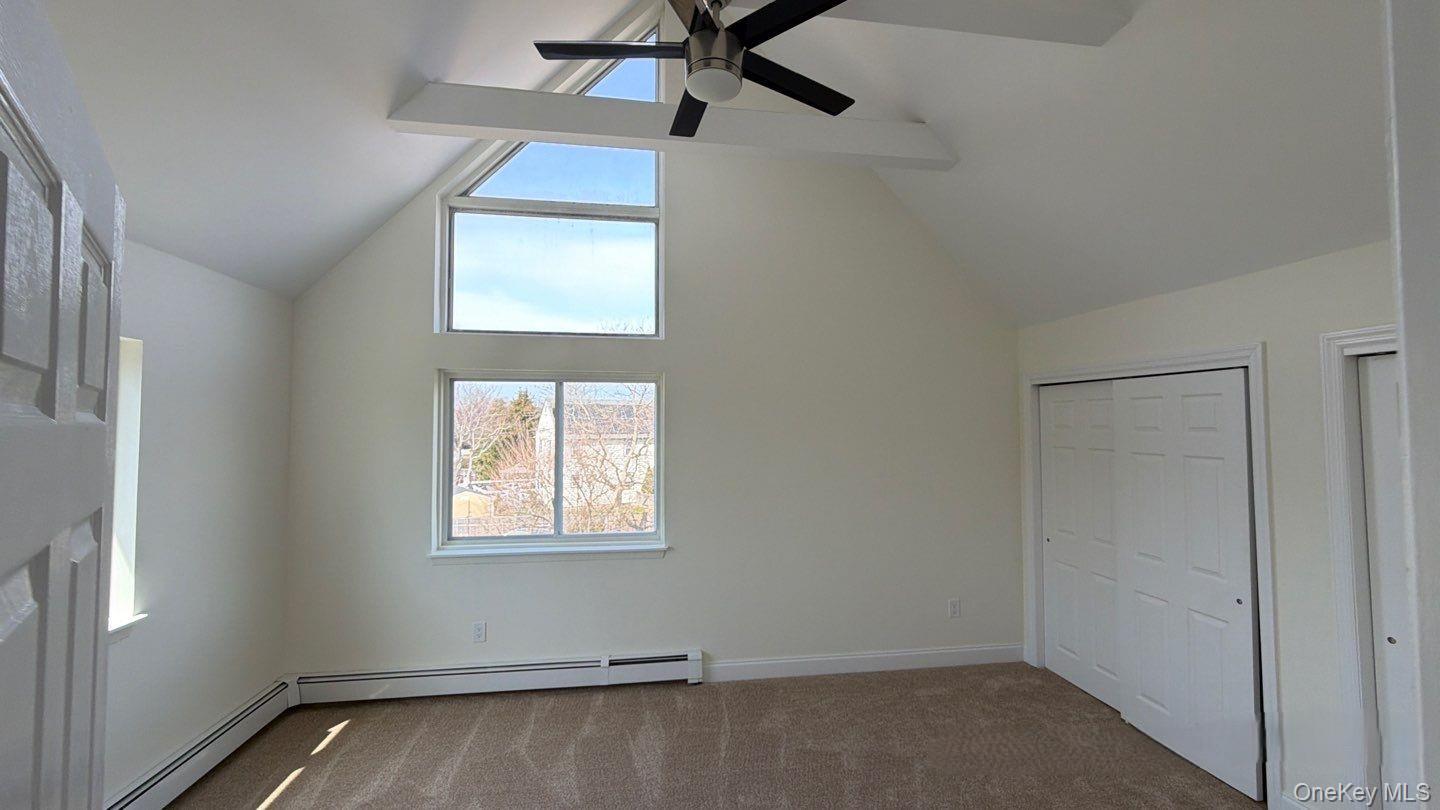 #8 photo, 7 Roan Lane, מחוז סאפוק Riverhead , NY 11901