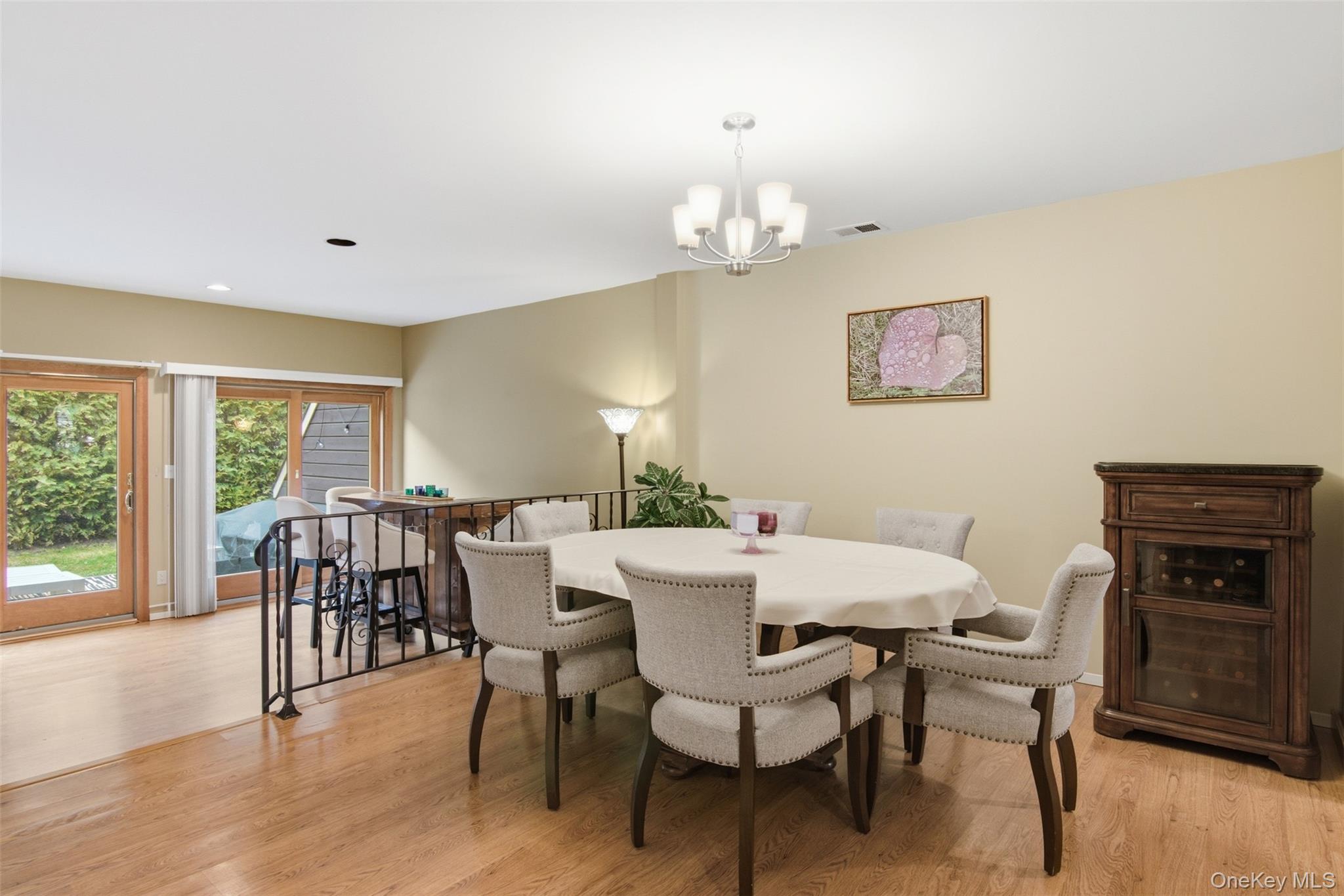 #11 photo, 54 Southgate Circle, Massapequa Park , NY 11762