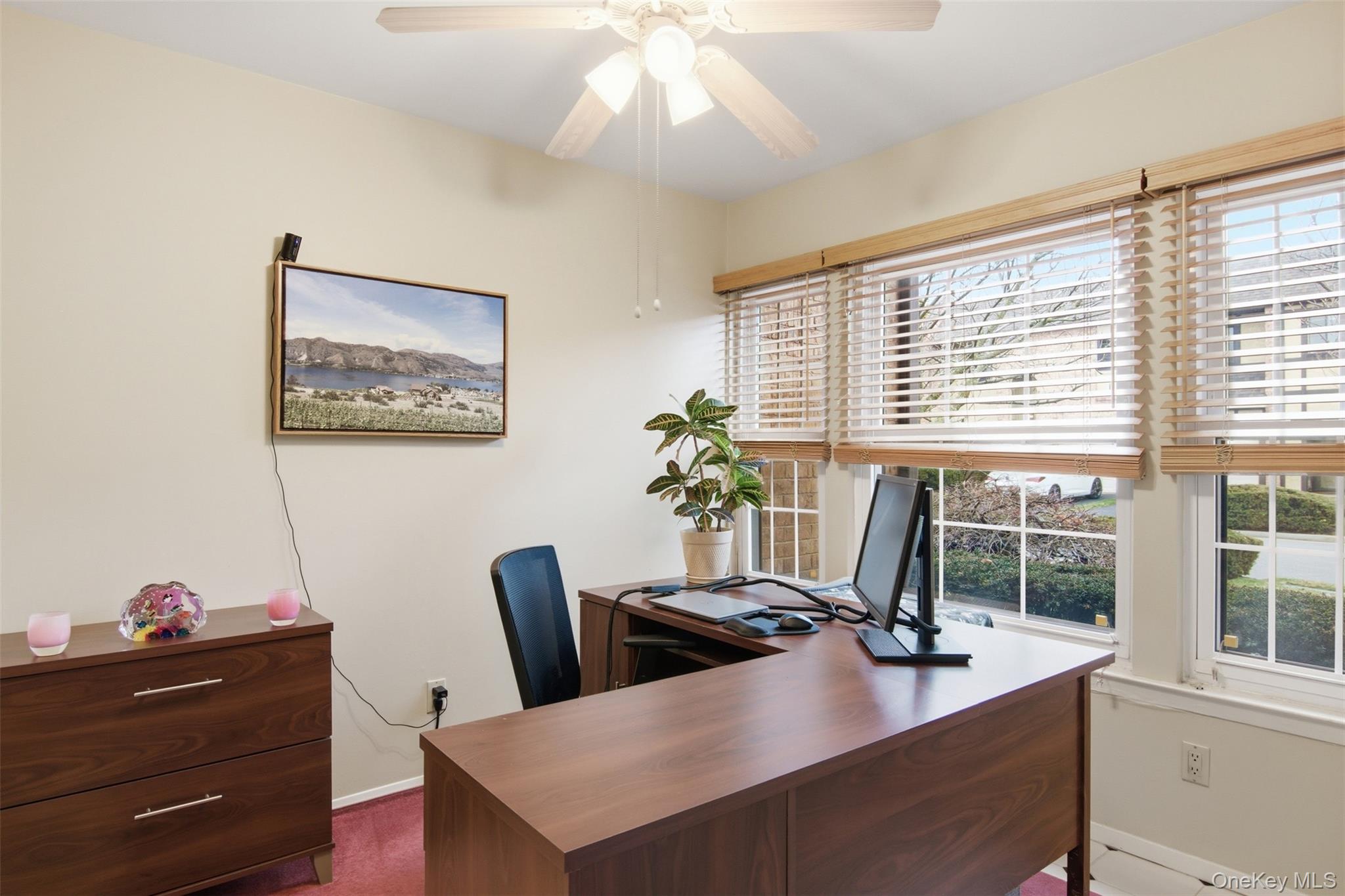 #19 photo, 54 Southgate Circle, Massapequa Park , NY 11762