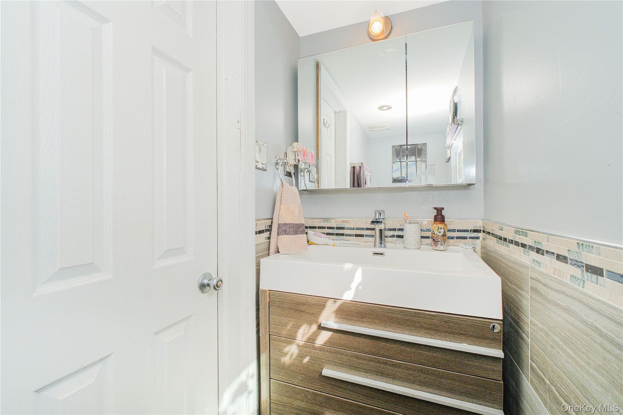 #12 photo, 107-08 110th Street, Richmond Hill , NY 11419