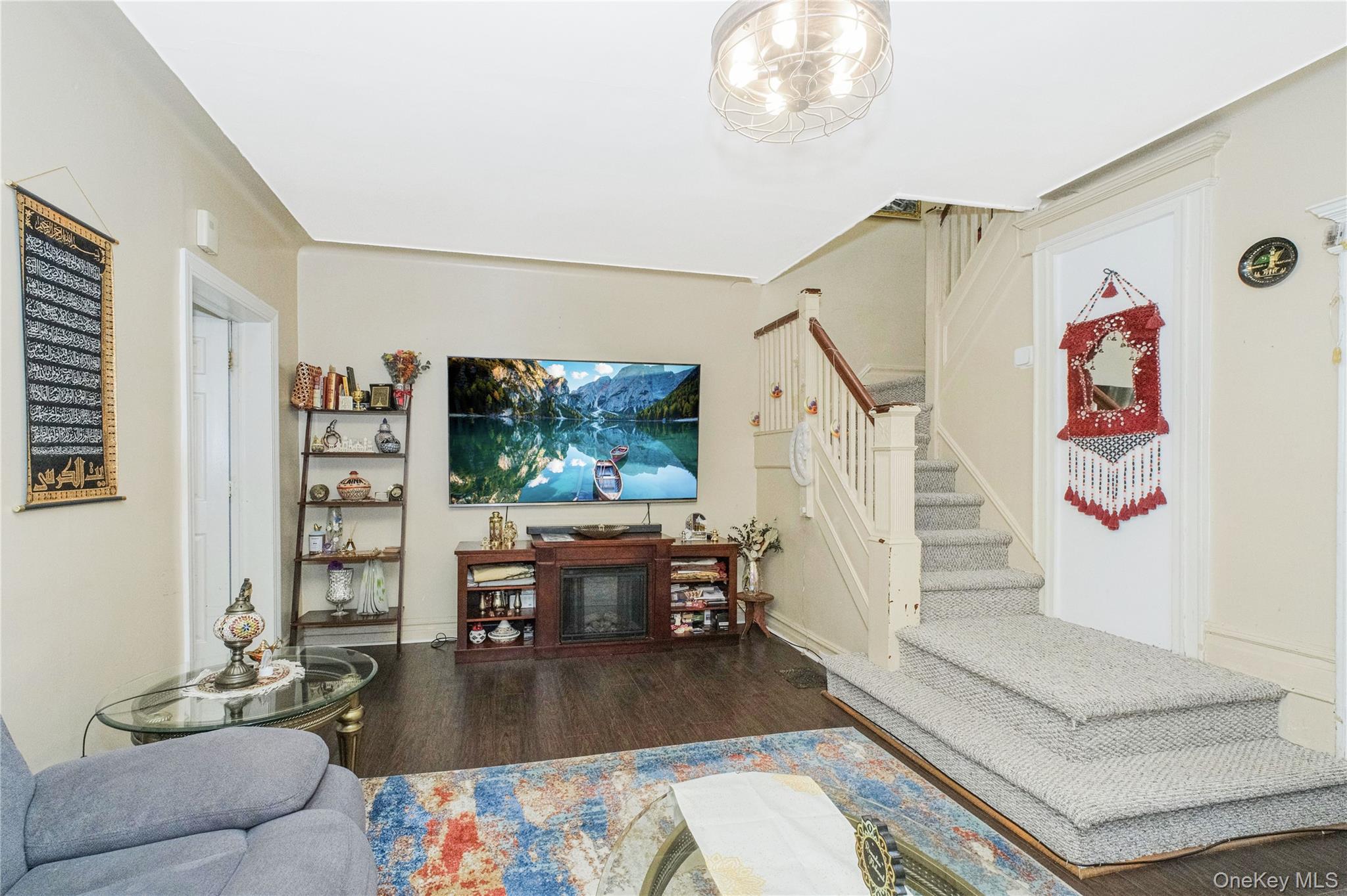 #5 photo, 107-08 110th Street, Richmond Hill , NY 11419