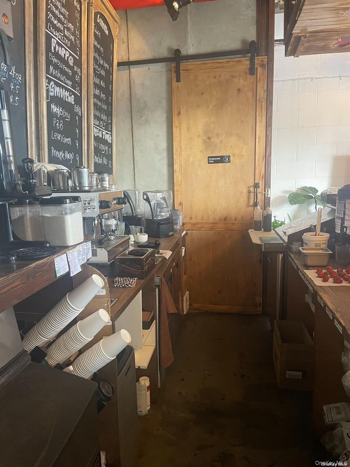 #10 photo, 13-33 Jackson Avenue, Long Island City , NY 11101