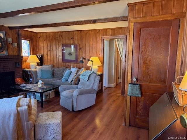 #2 photo, 154 Cedar Road, Mastic Beach , NY 11951