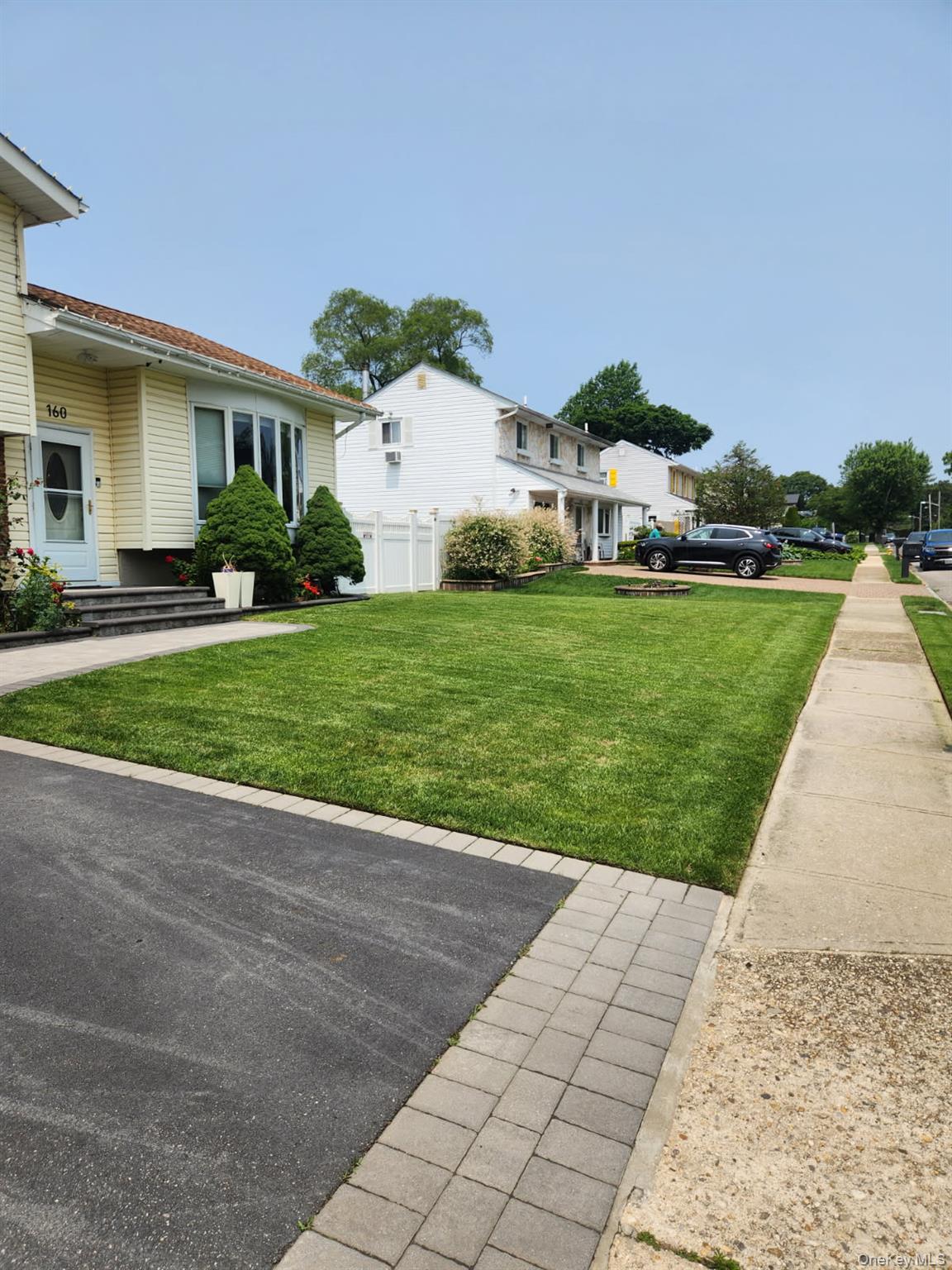 #6 photo, 160 Bark Avenue, מחוז סאפוק Central Islip , NY 11722