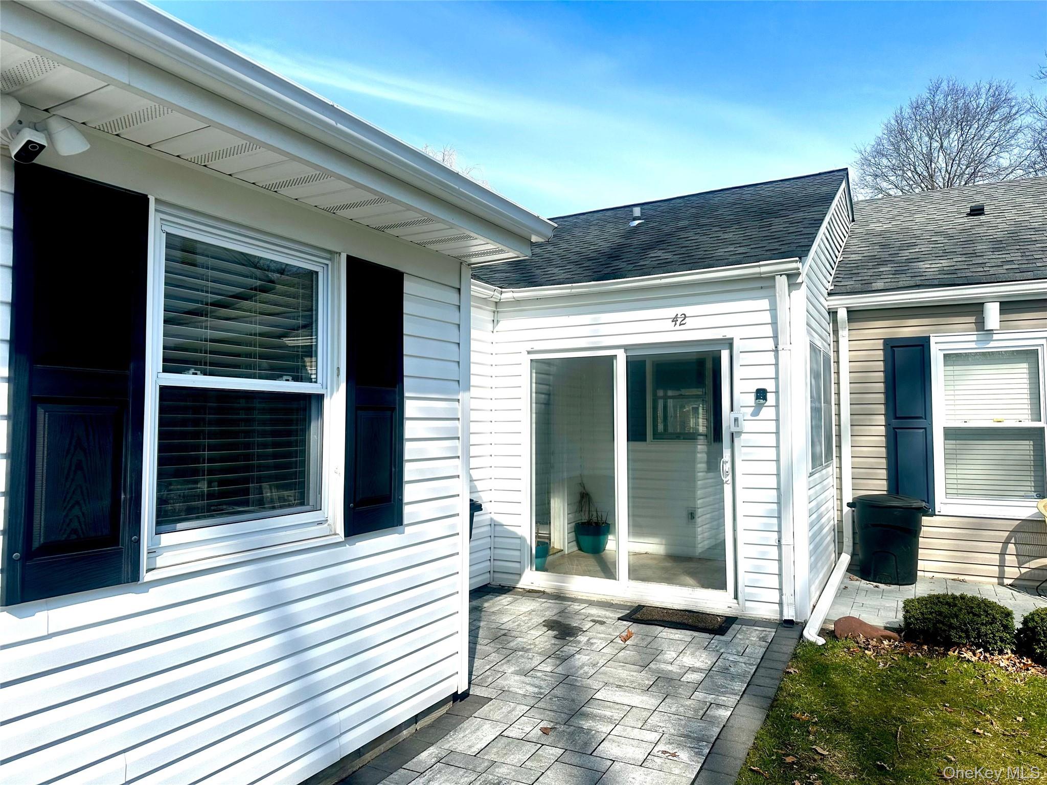 #2 photo, 42 Freemont Lane, Coram , NY 11727