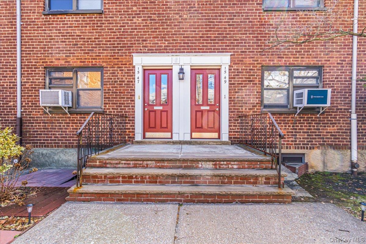 #1 photo, 15-49 160th Street, Whitestone , NY 11357