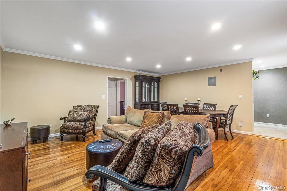 #4 photo, 15-49 160th Street, Whitestone , NY 11357