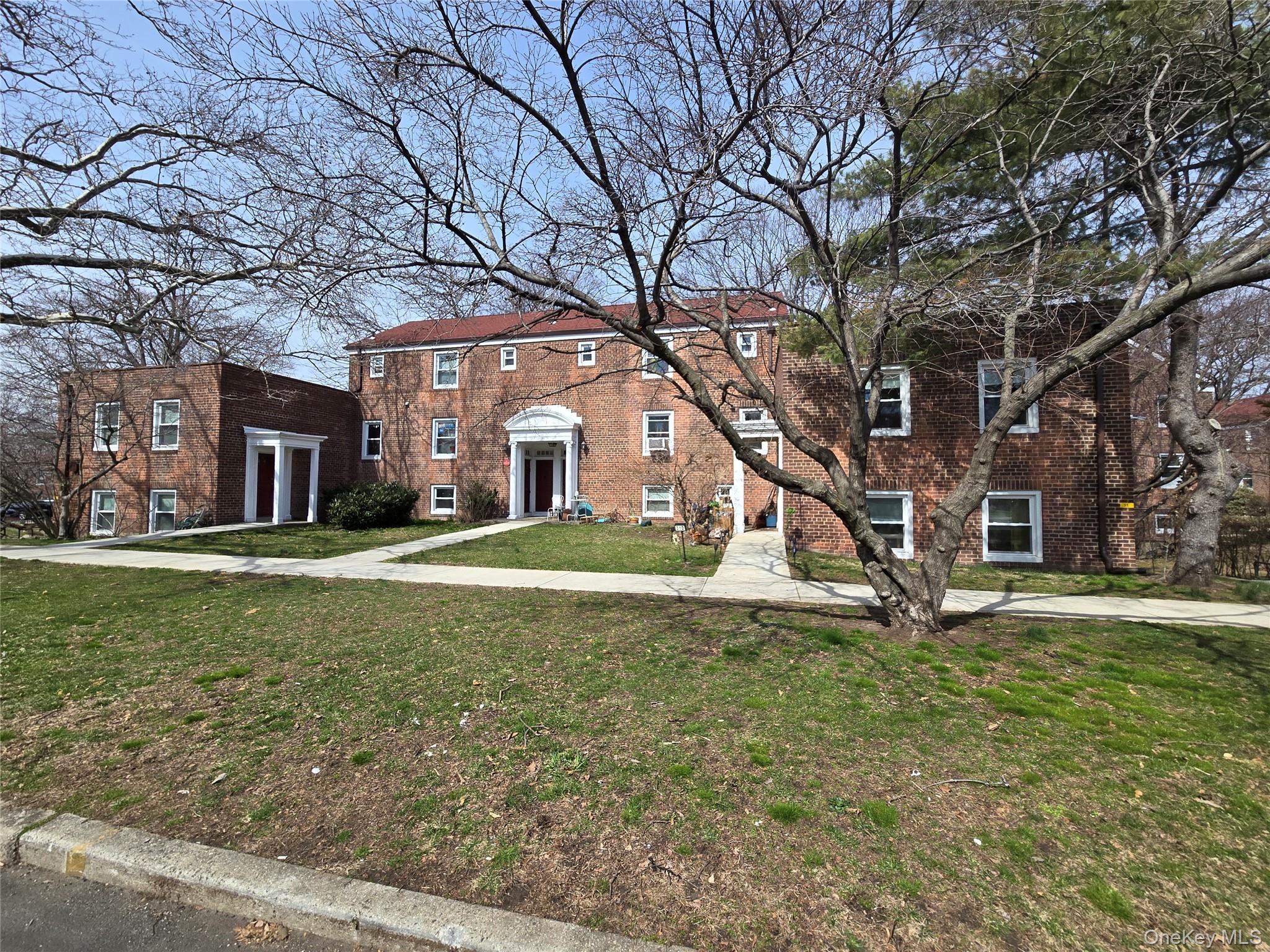 #17 photo, 147-15 Village, Briarwood , NY 11435