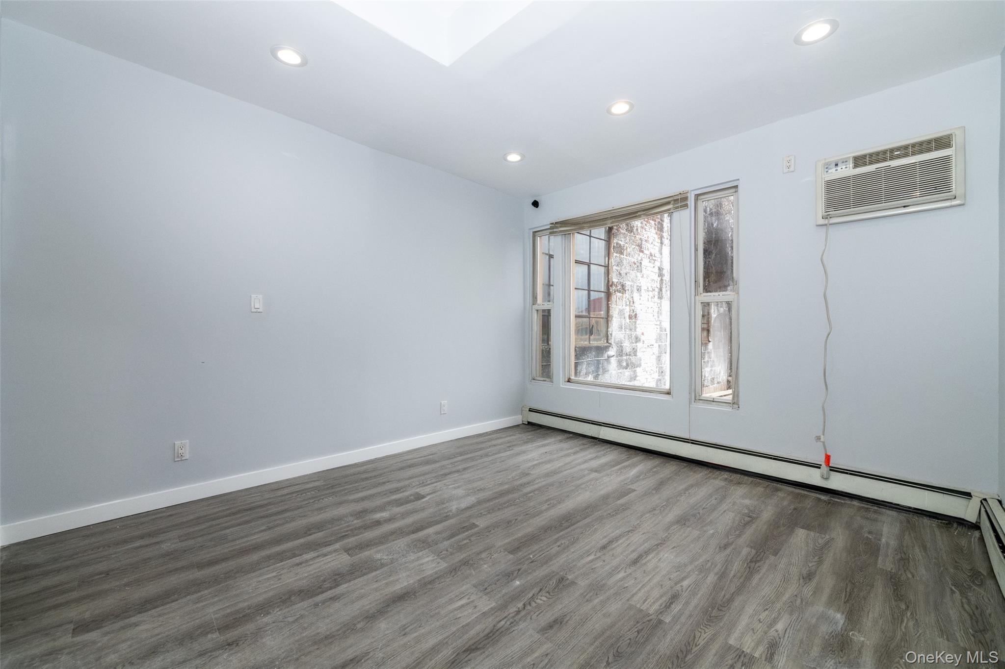 #16 photo, 299 E Third Street, Mount Vernon , NY 10553