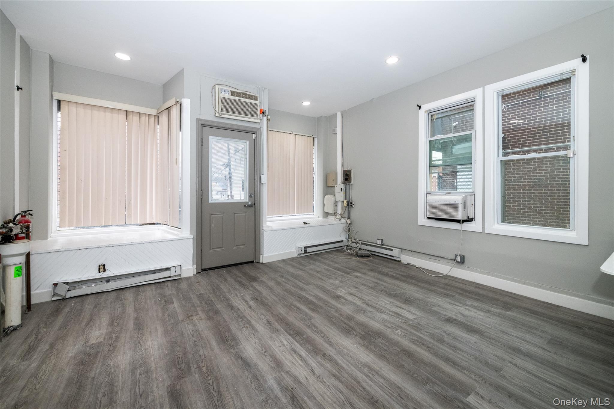 #3 photo, 299 E Third Street, Mount Vernon , NY 10553