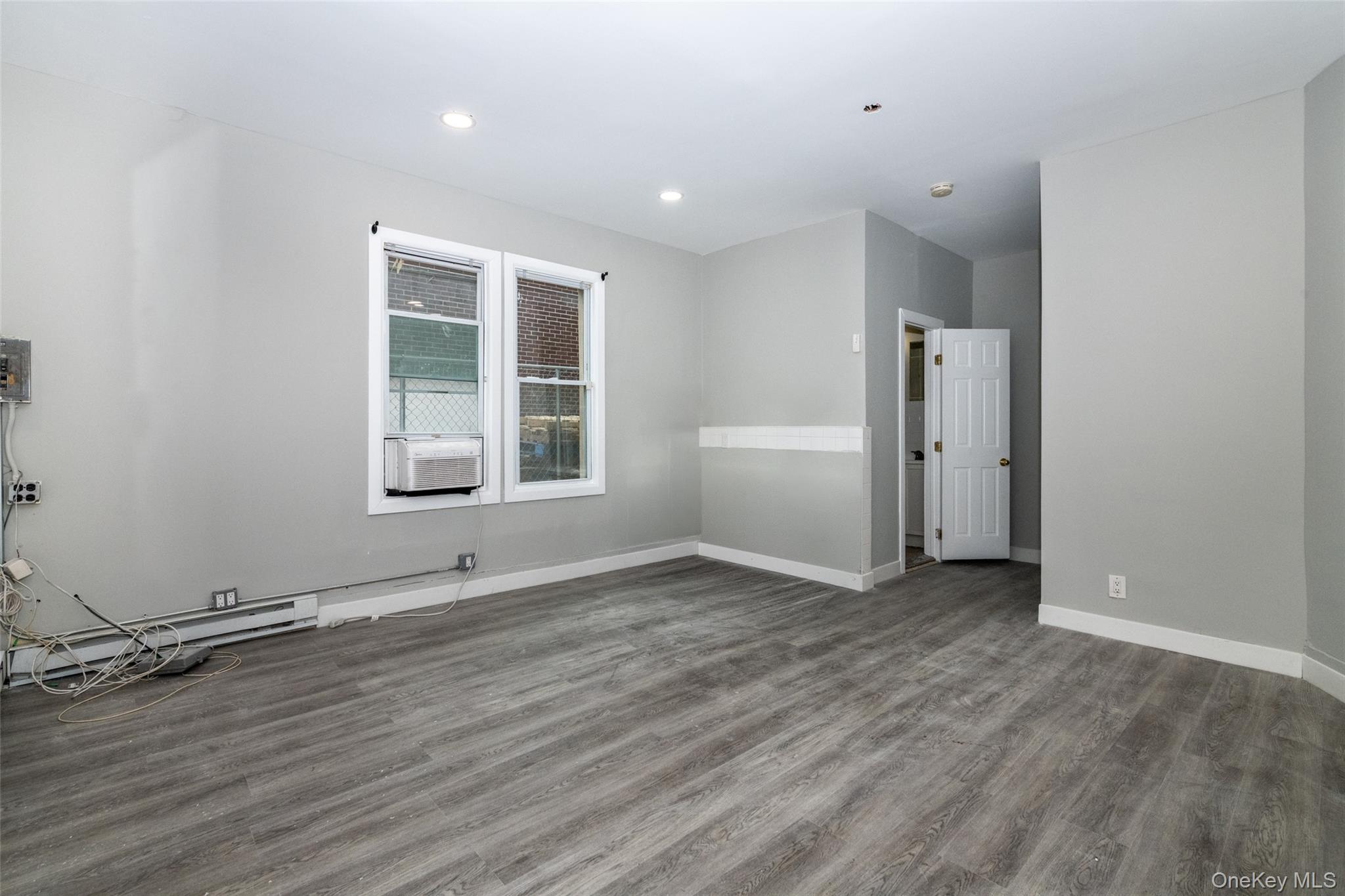 #4 photo, 299 E Third Street, Mount Vernon , NY 10553